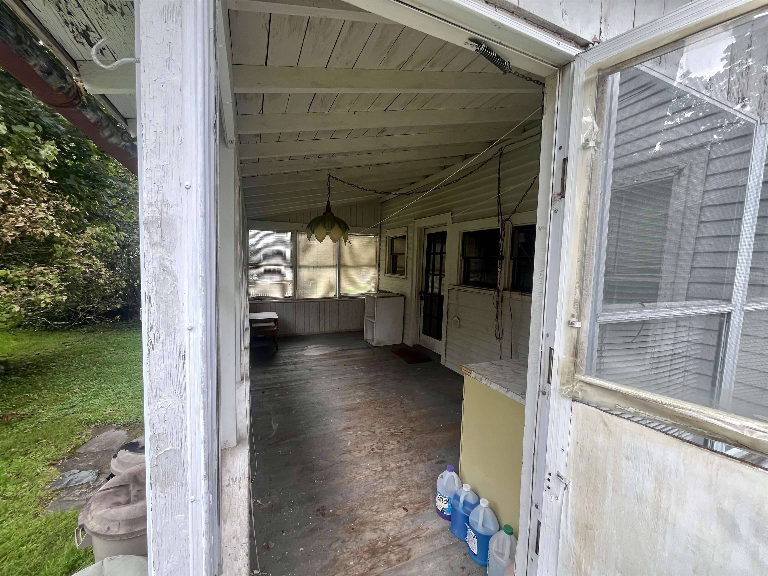 Poultney, VT 05764,243 York ST