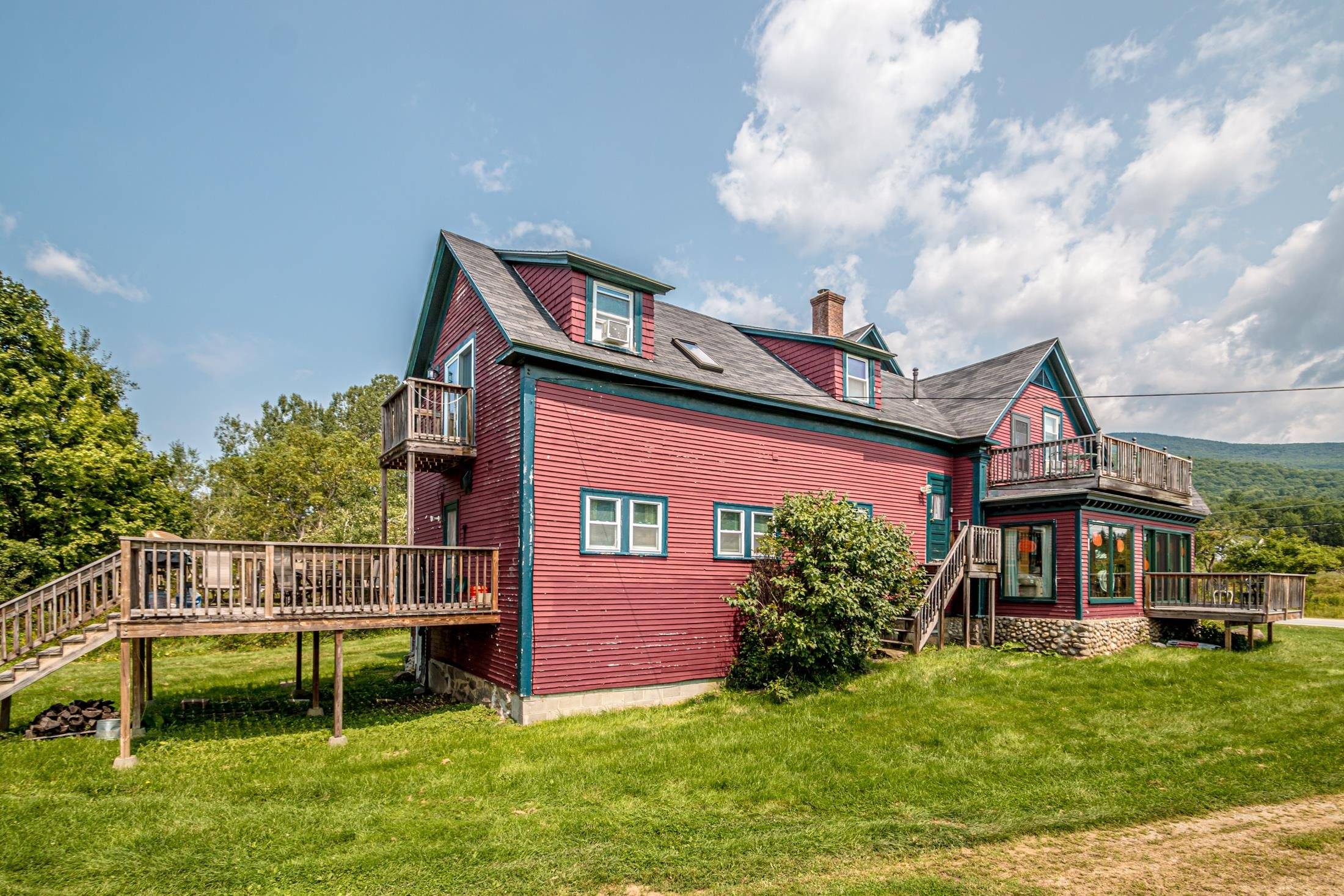 Jefferson, NH 03583,110 Meadows RD
