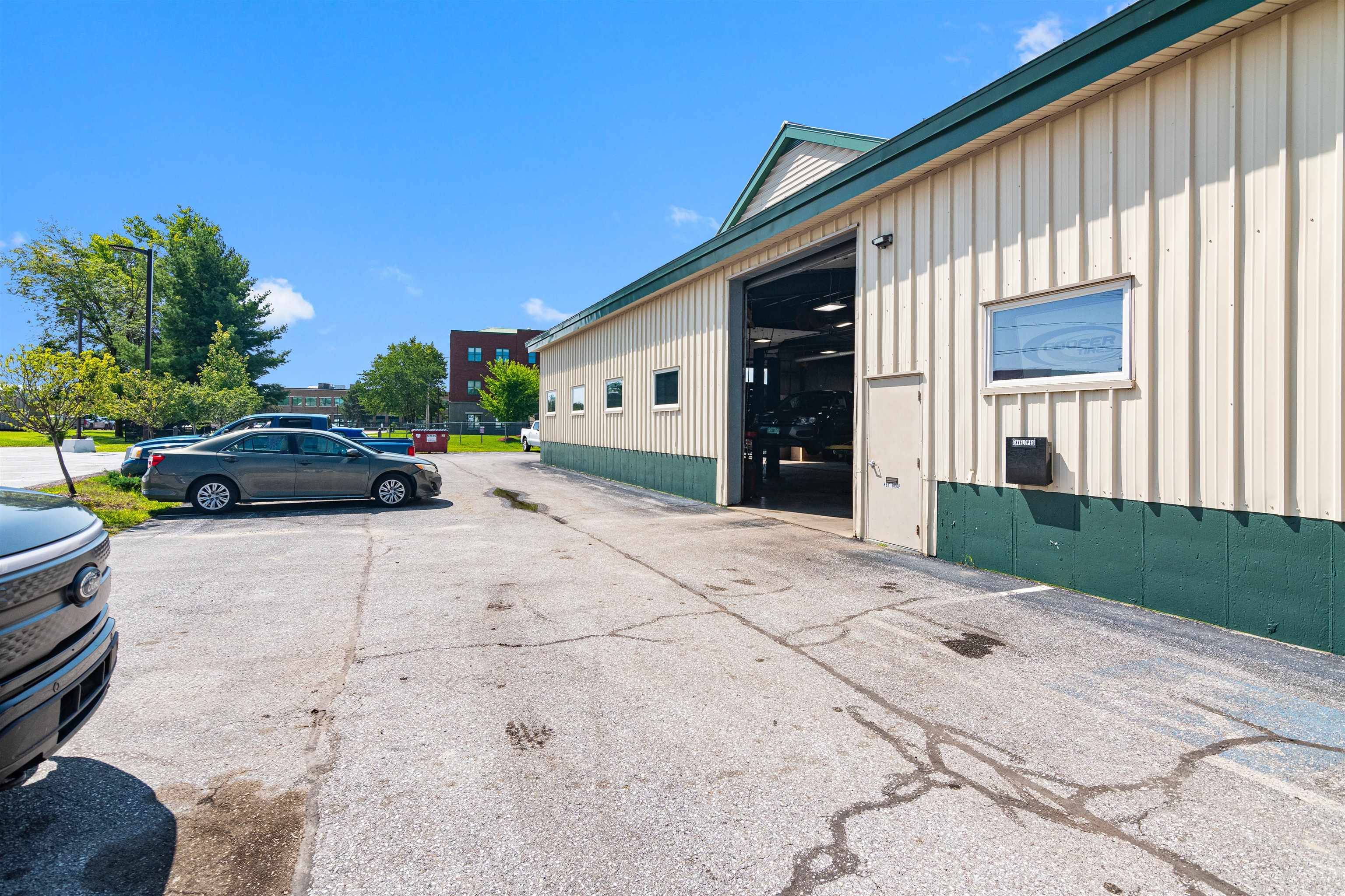 158 Lake ST St. Albans City, VT 05478