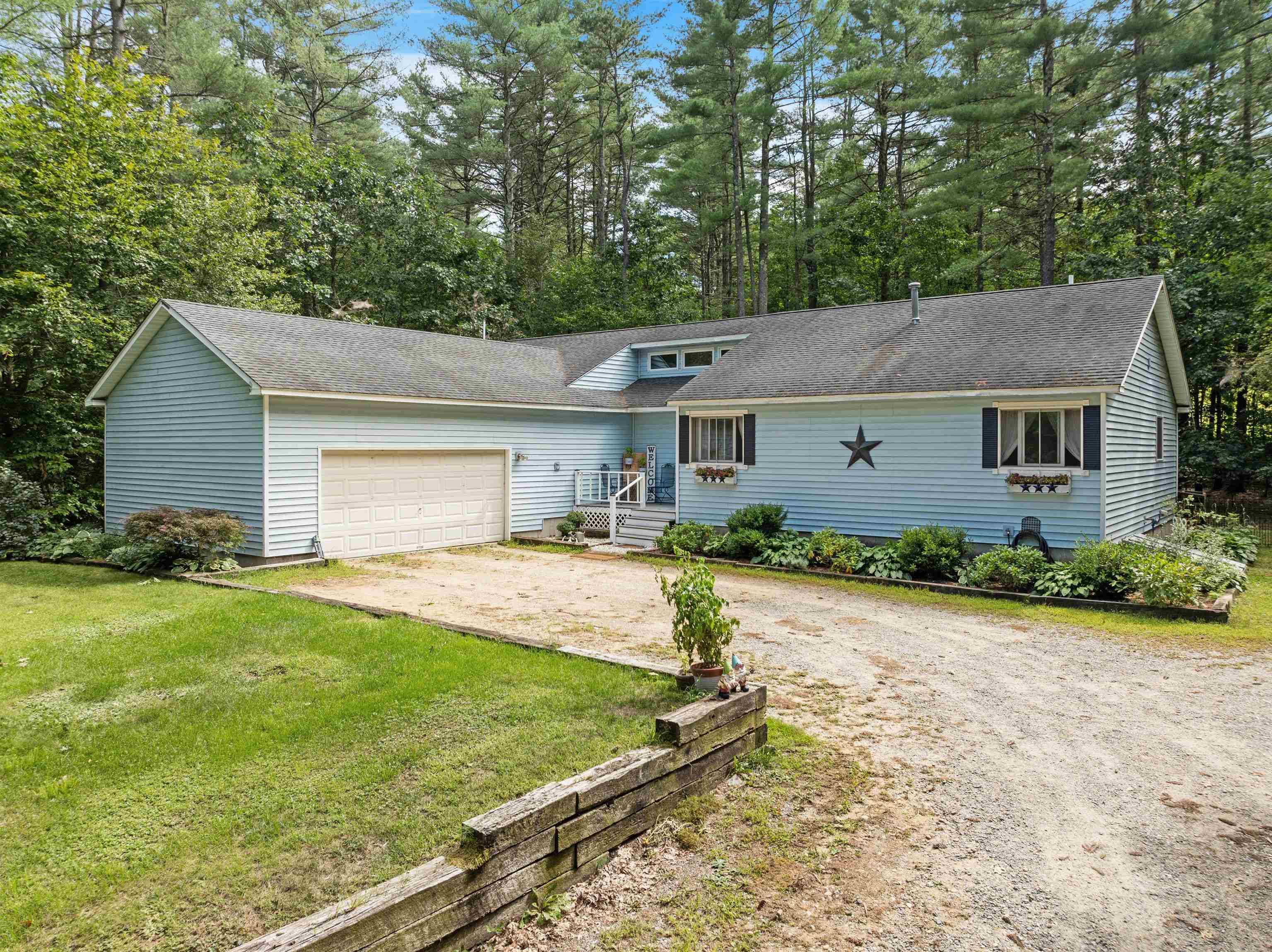 Loudon, NH 03307,28 Drake CIR