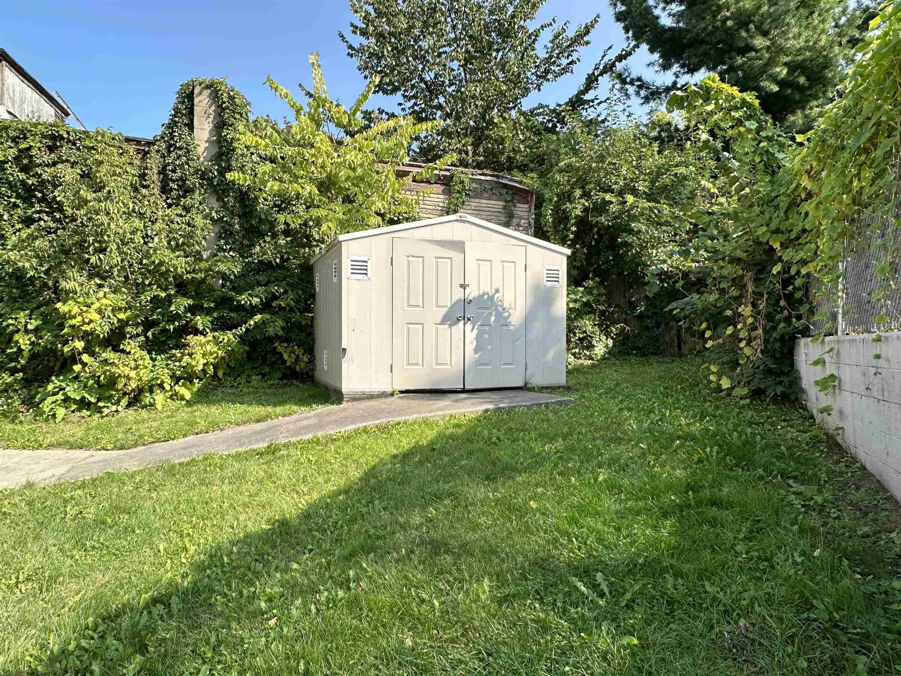 Burlington, VT 05401,122 124 Intervale AVE