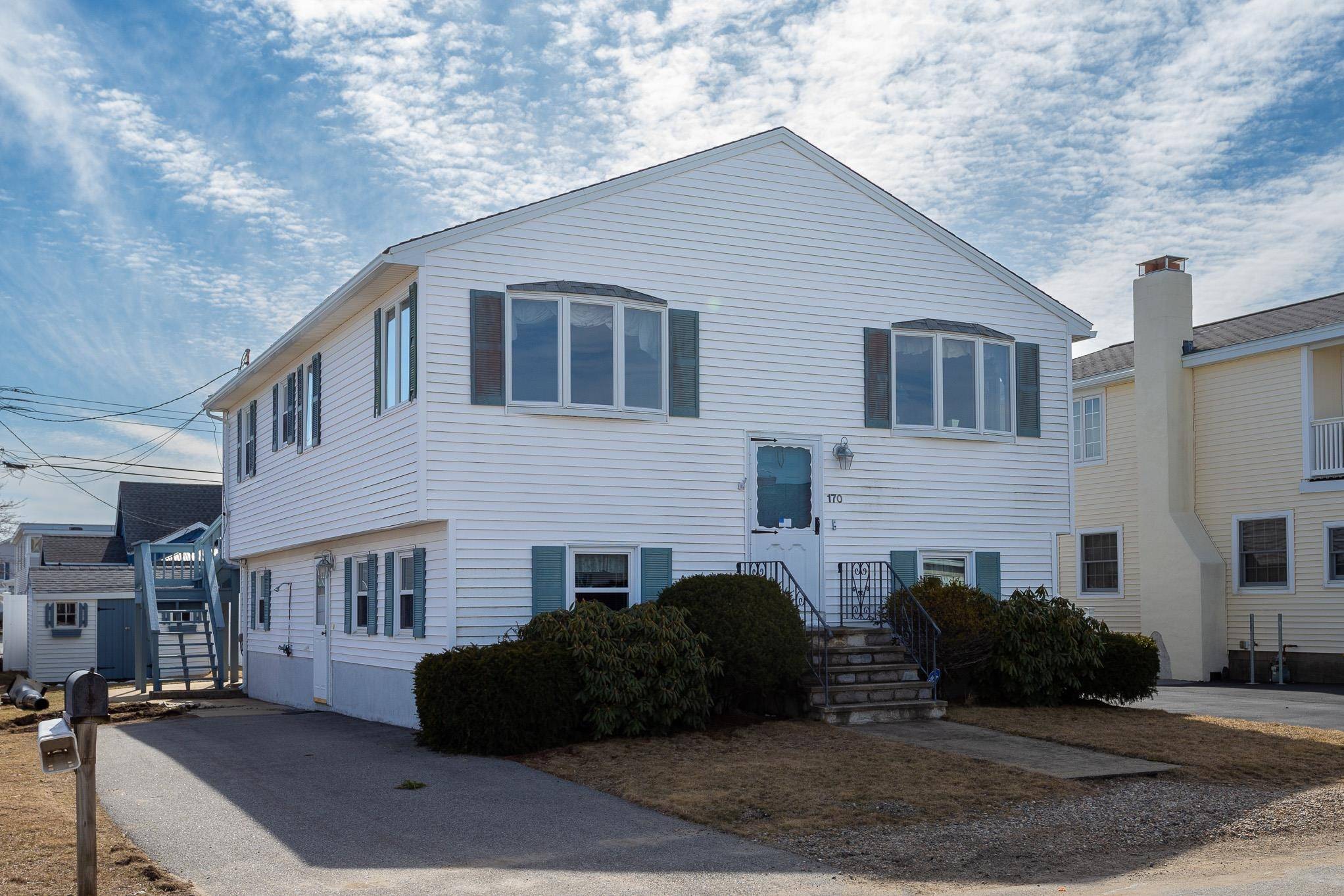 Seabrook, NH 03874,170 Tilton ST