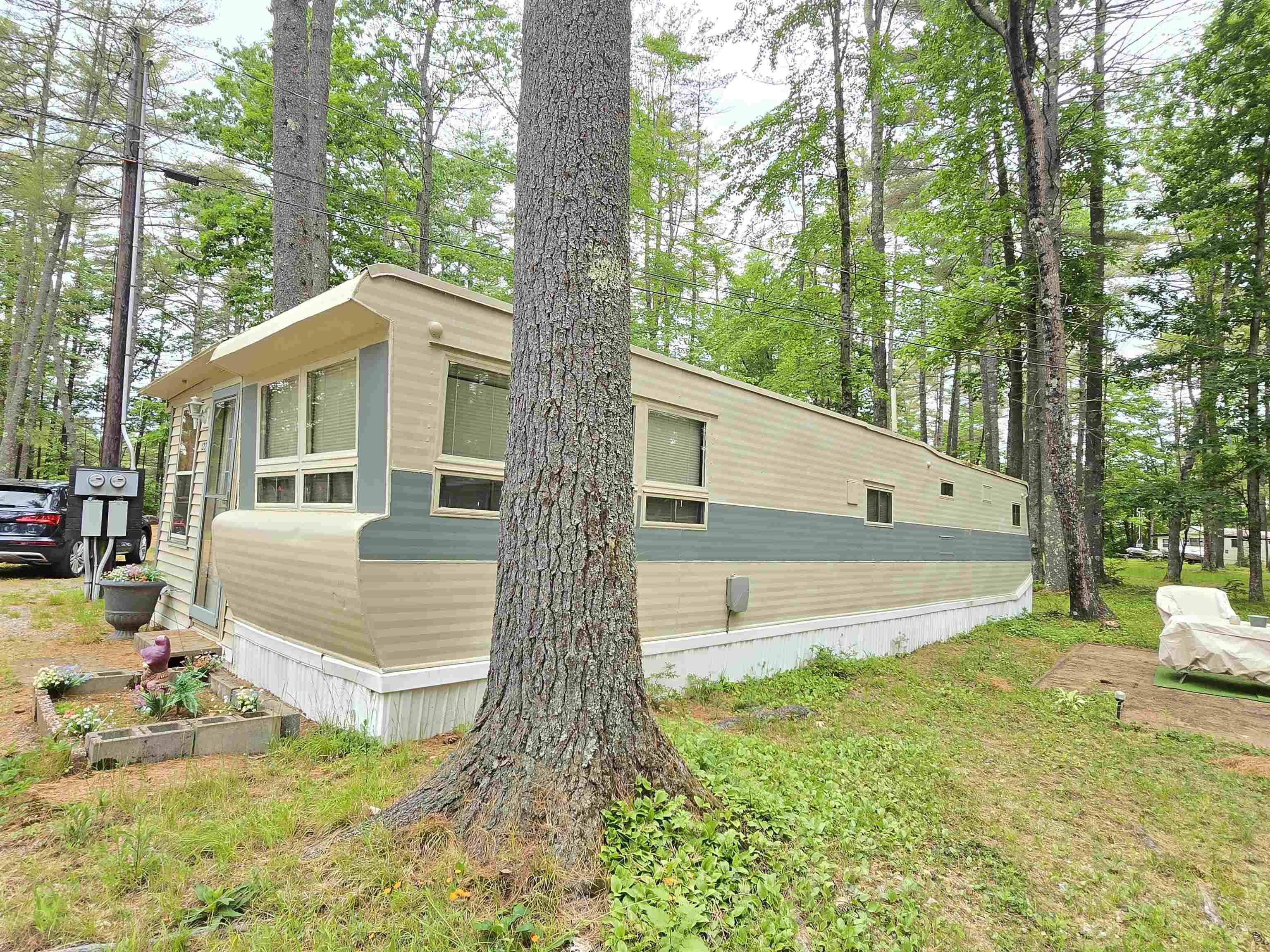 Alton, NH 03809,122 Chickadee LN