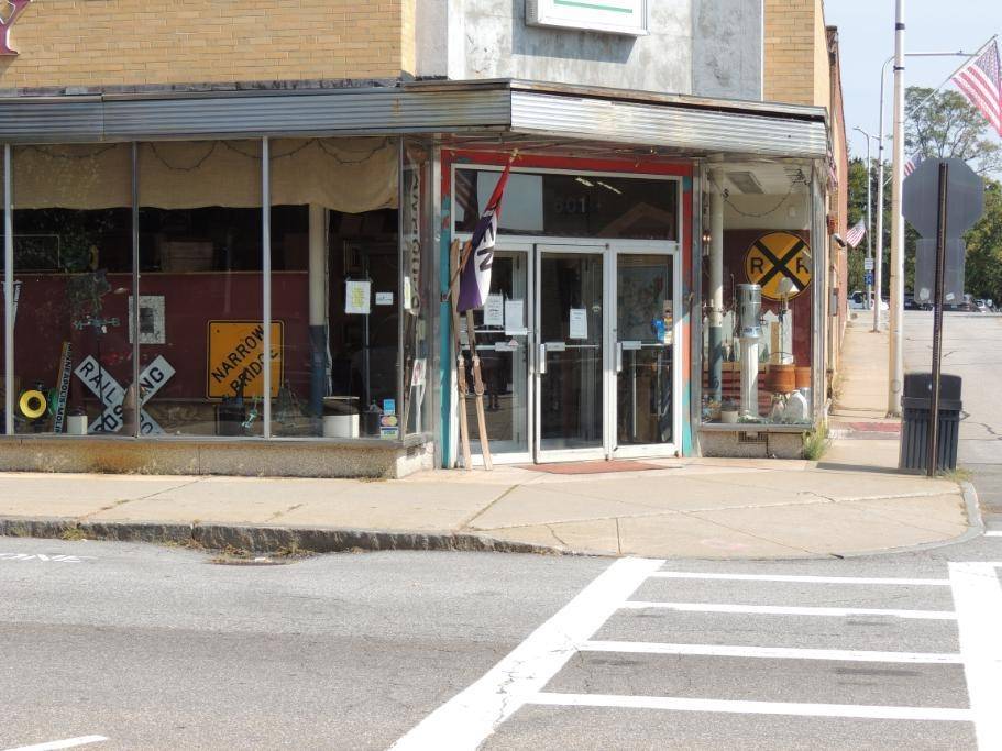 Laconia, NH 03246,601 Main ST