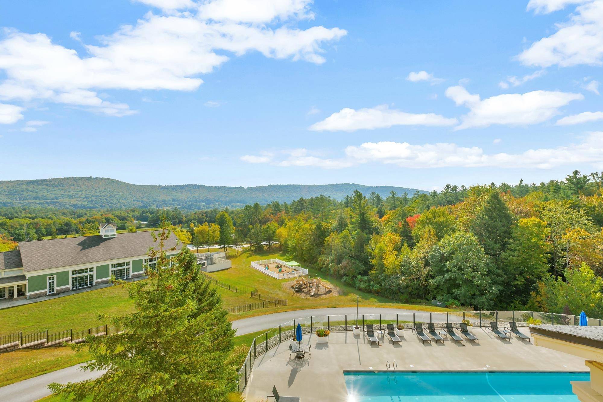 Ludlow, VT 05149,418 Q2 Jackson Gore Inn