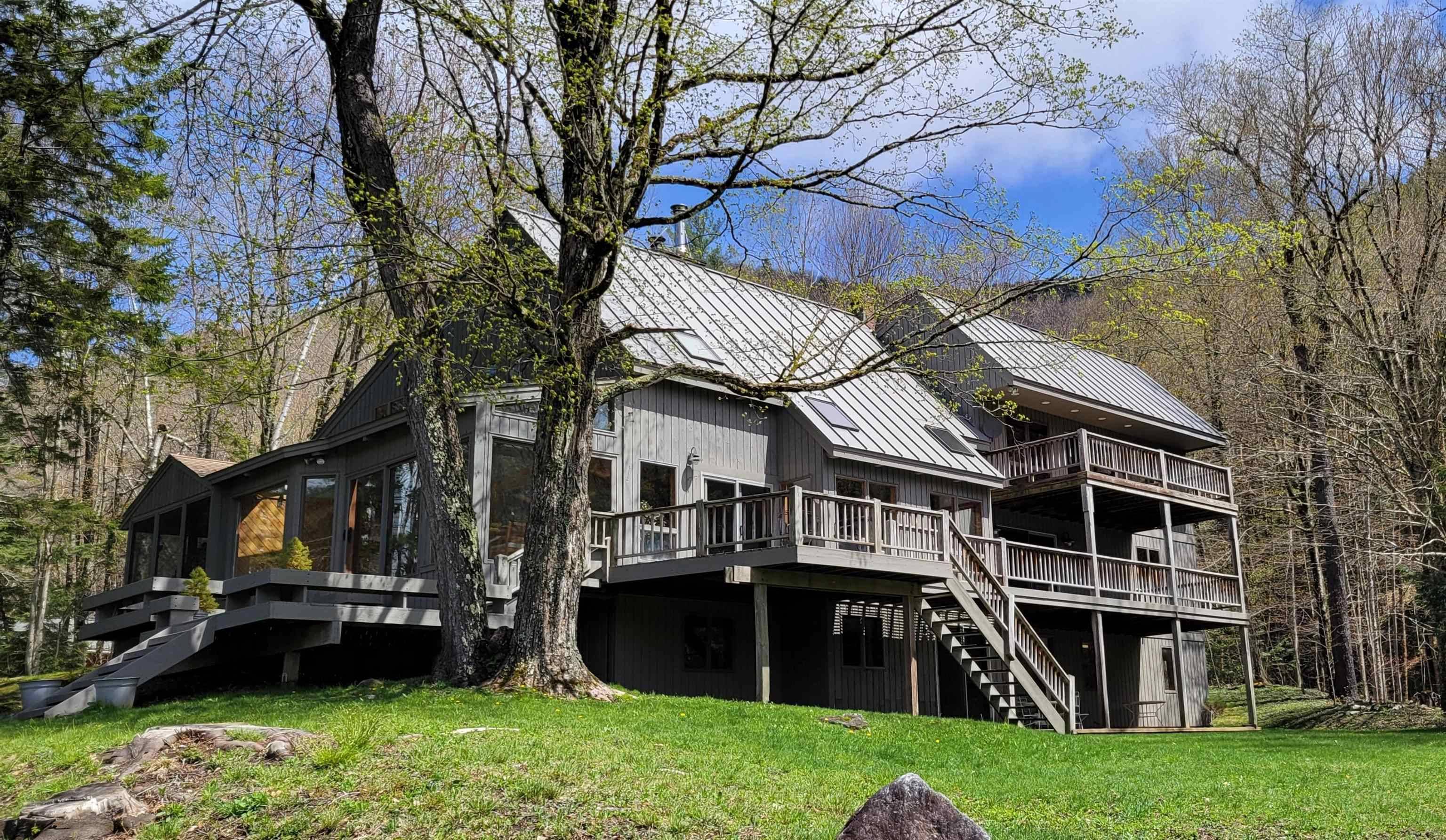 Killington, VT 05751,3755 River RD