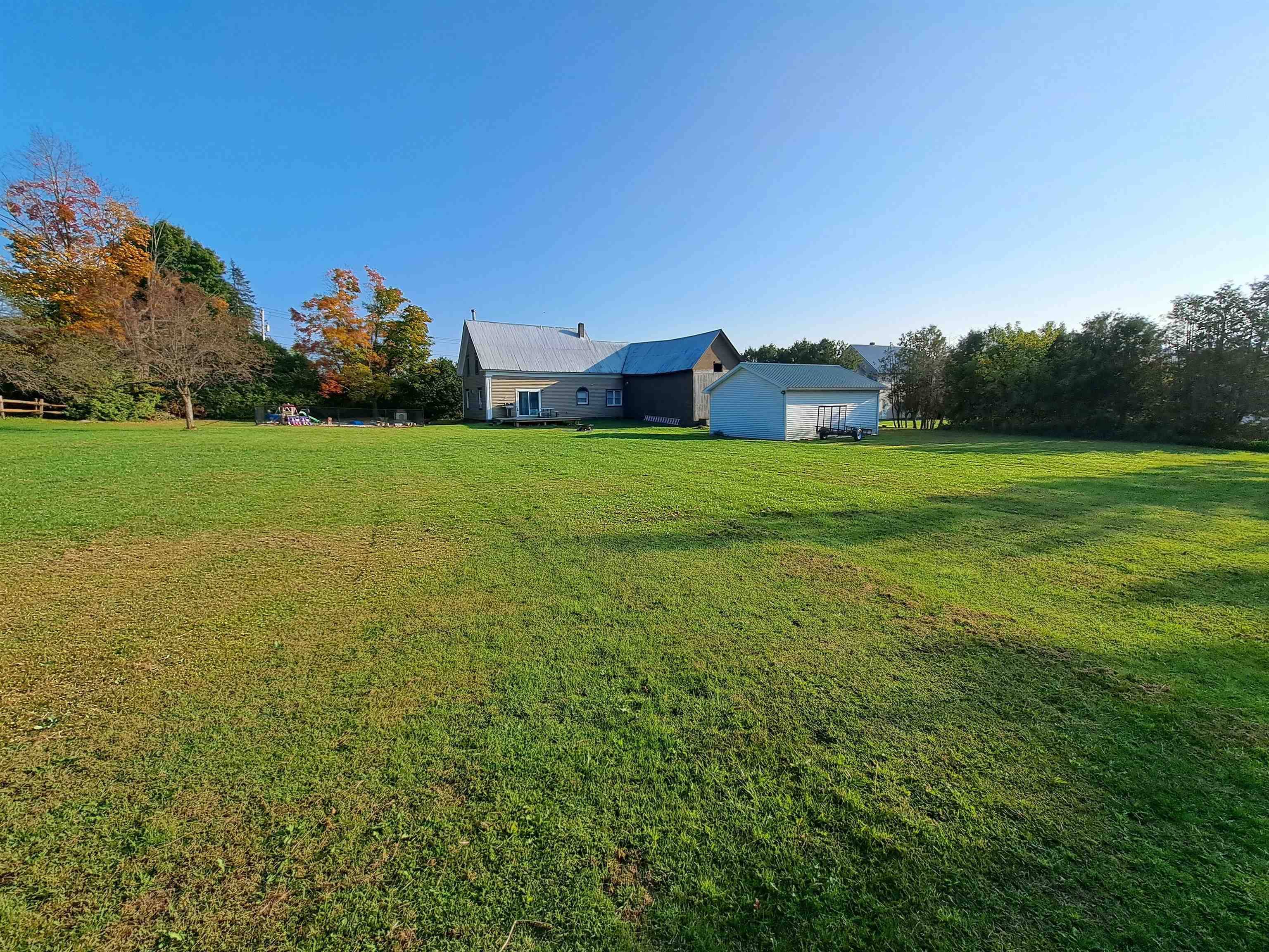 Newport Town, VT 05857,33 Vance Hill RD