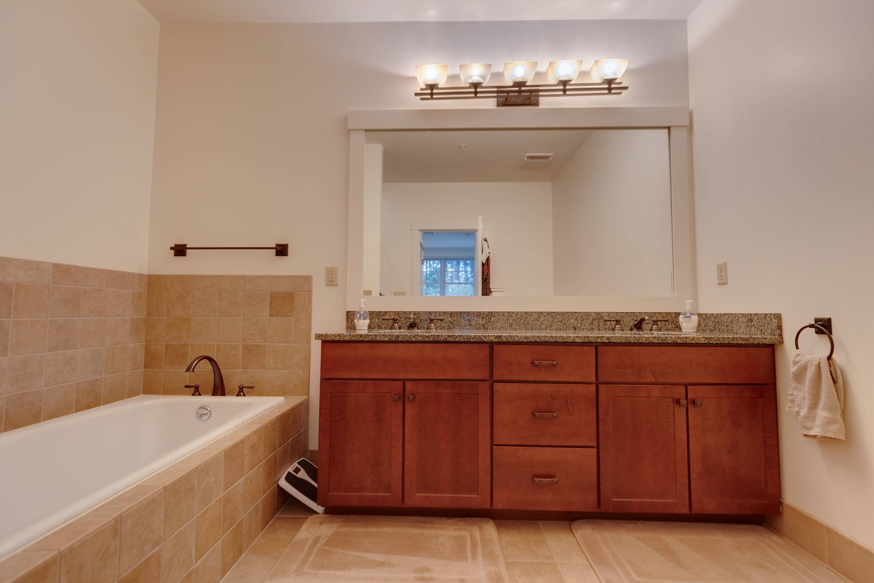 Lincoln, NH 03251,15 Riverside TER #3C