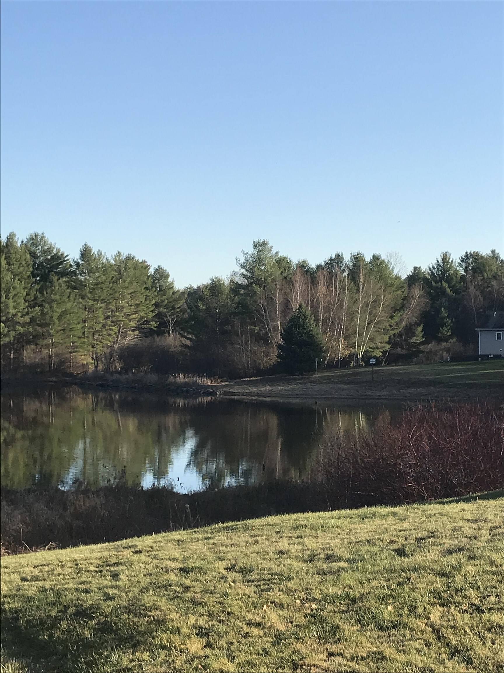 Newport, NH 03773,44 Brook View RD #121-023