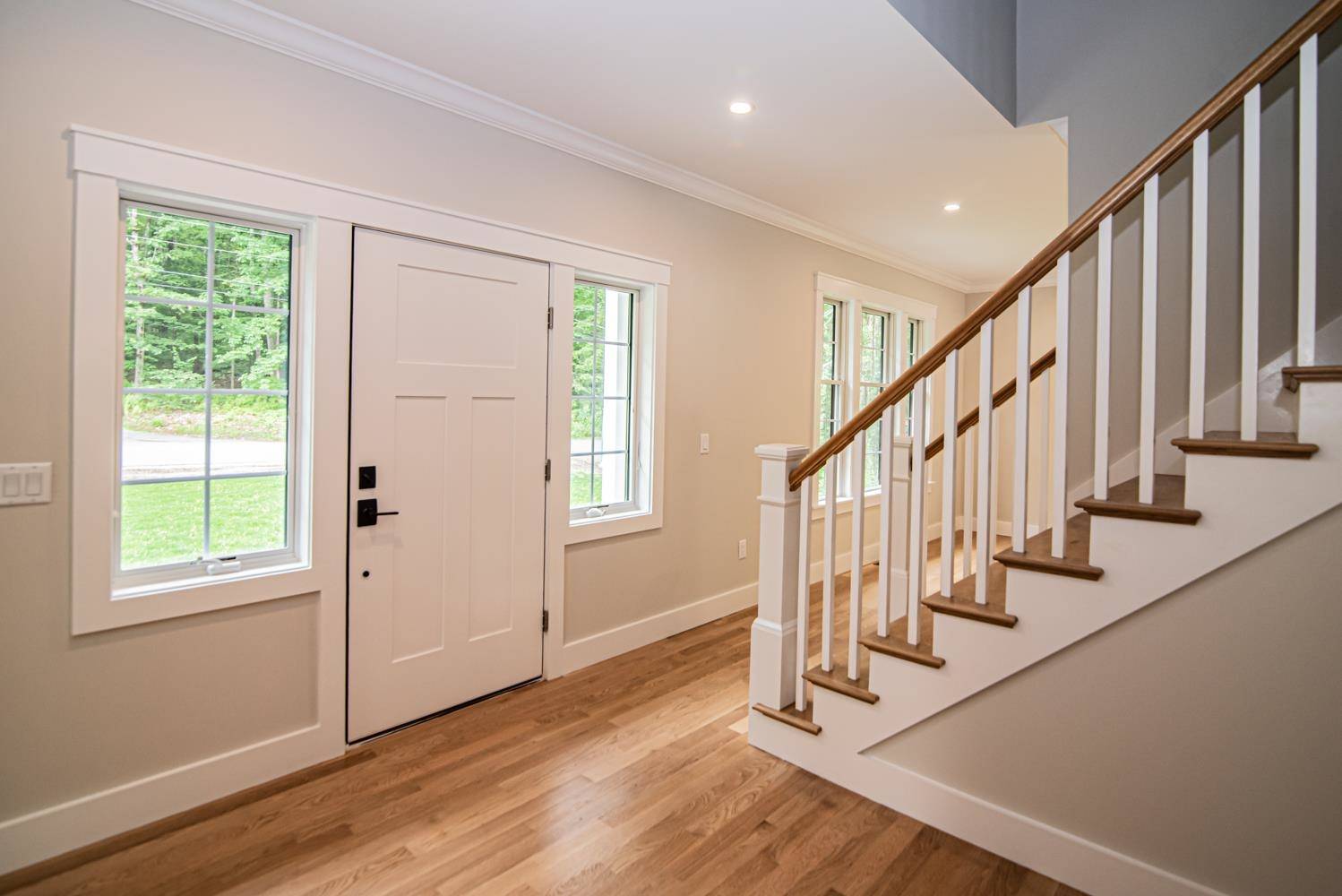 2 White Cedar WAY Newton, NH 03858
