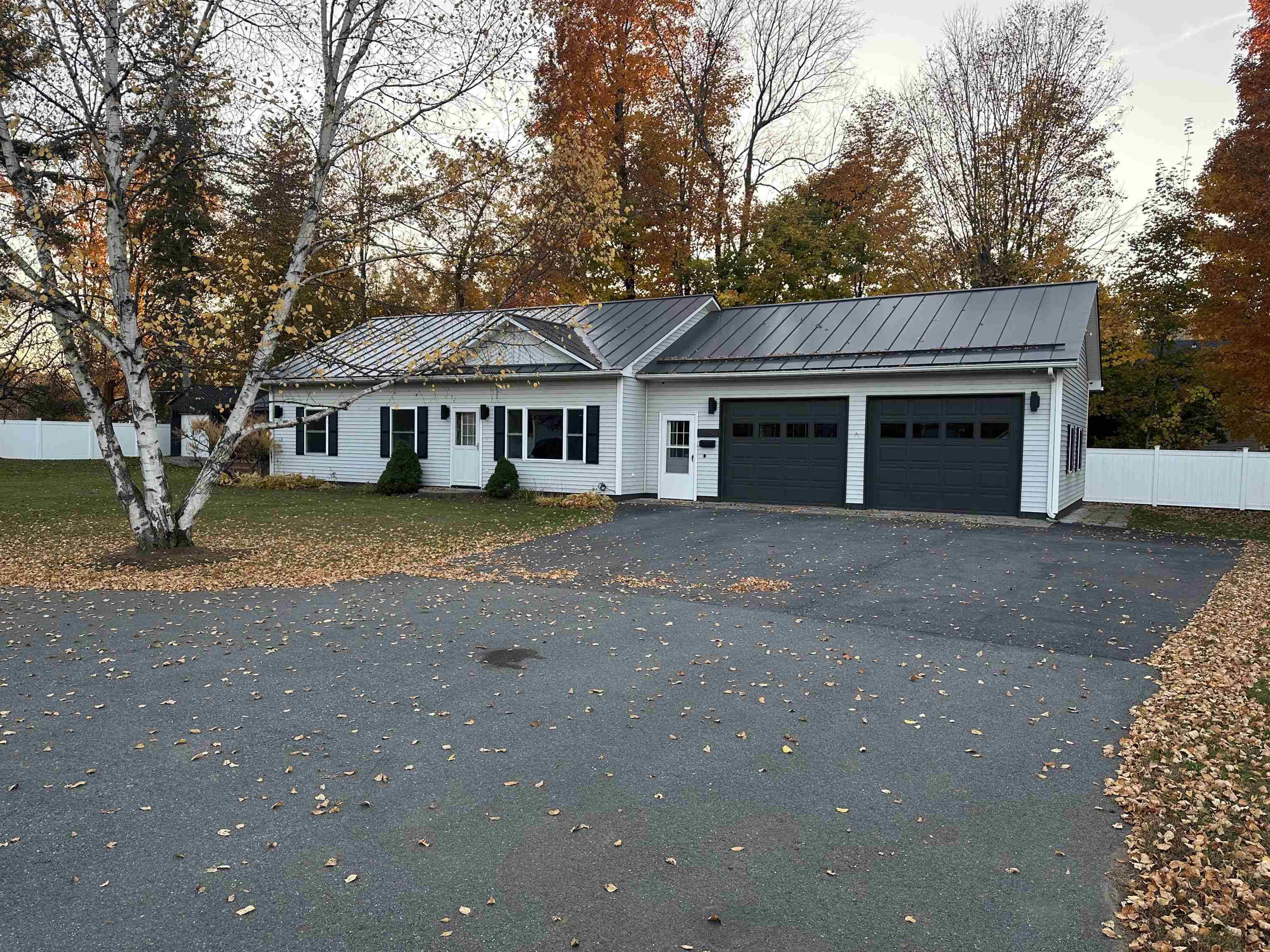 Newport City, VT 05855,195 Pearl ST