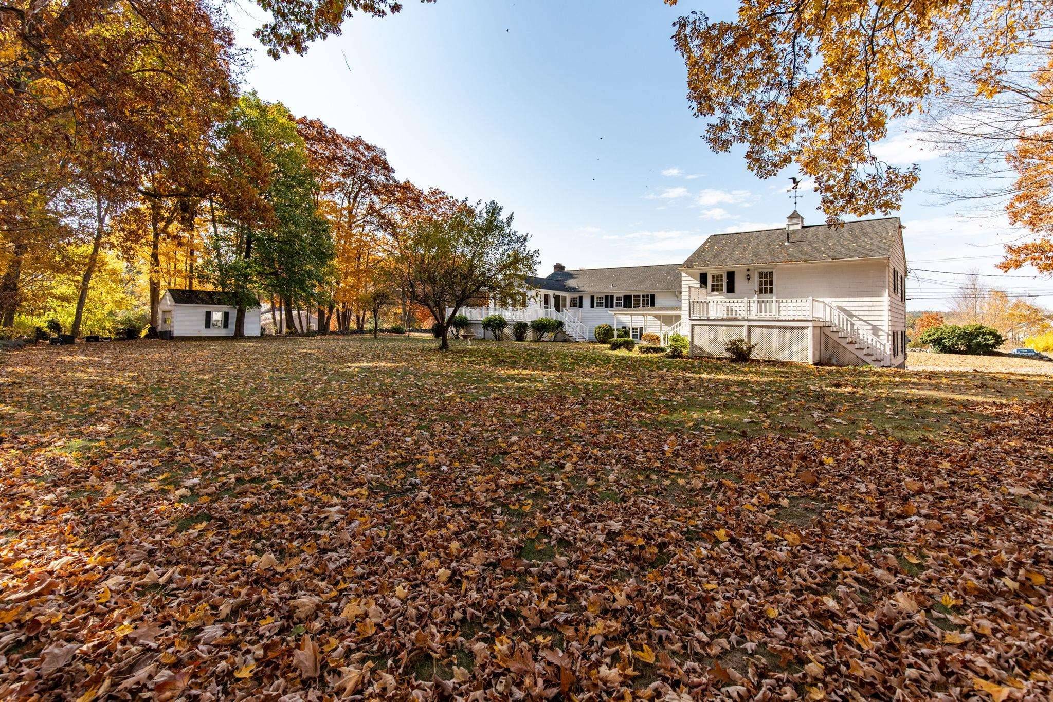 Hampton Falls, NH 03844,39 Weare RD