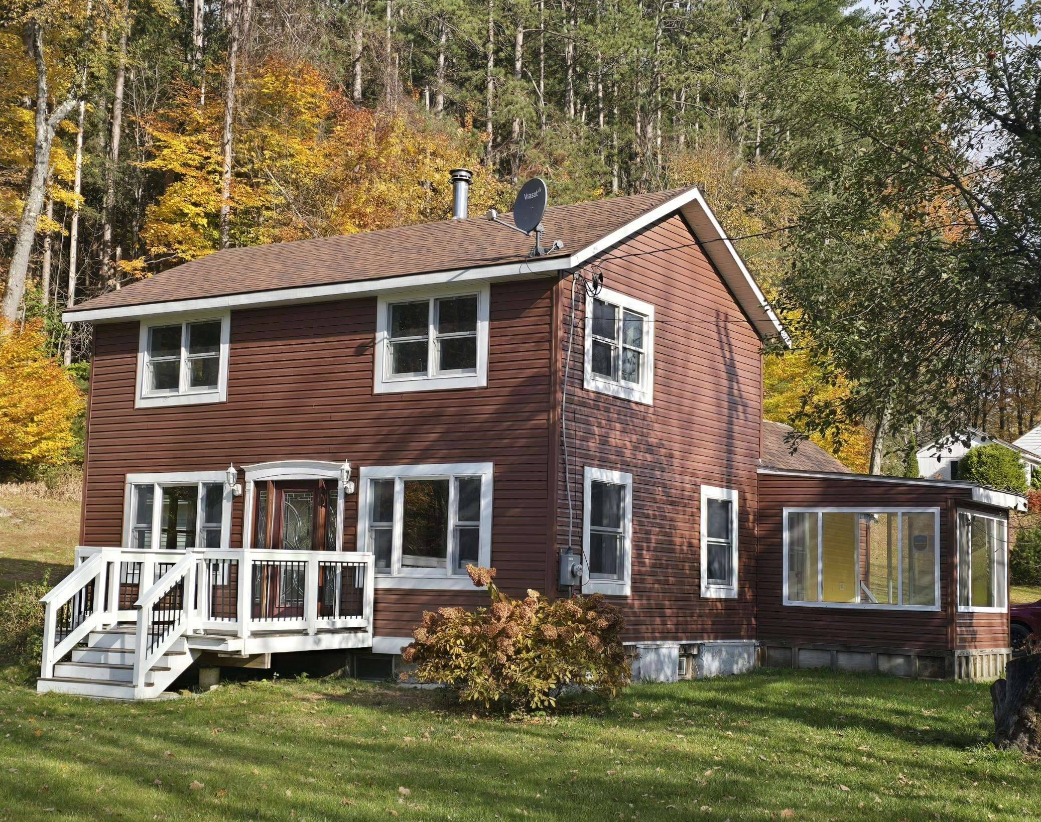 Stamford, VT 05352,263 Clough RD
