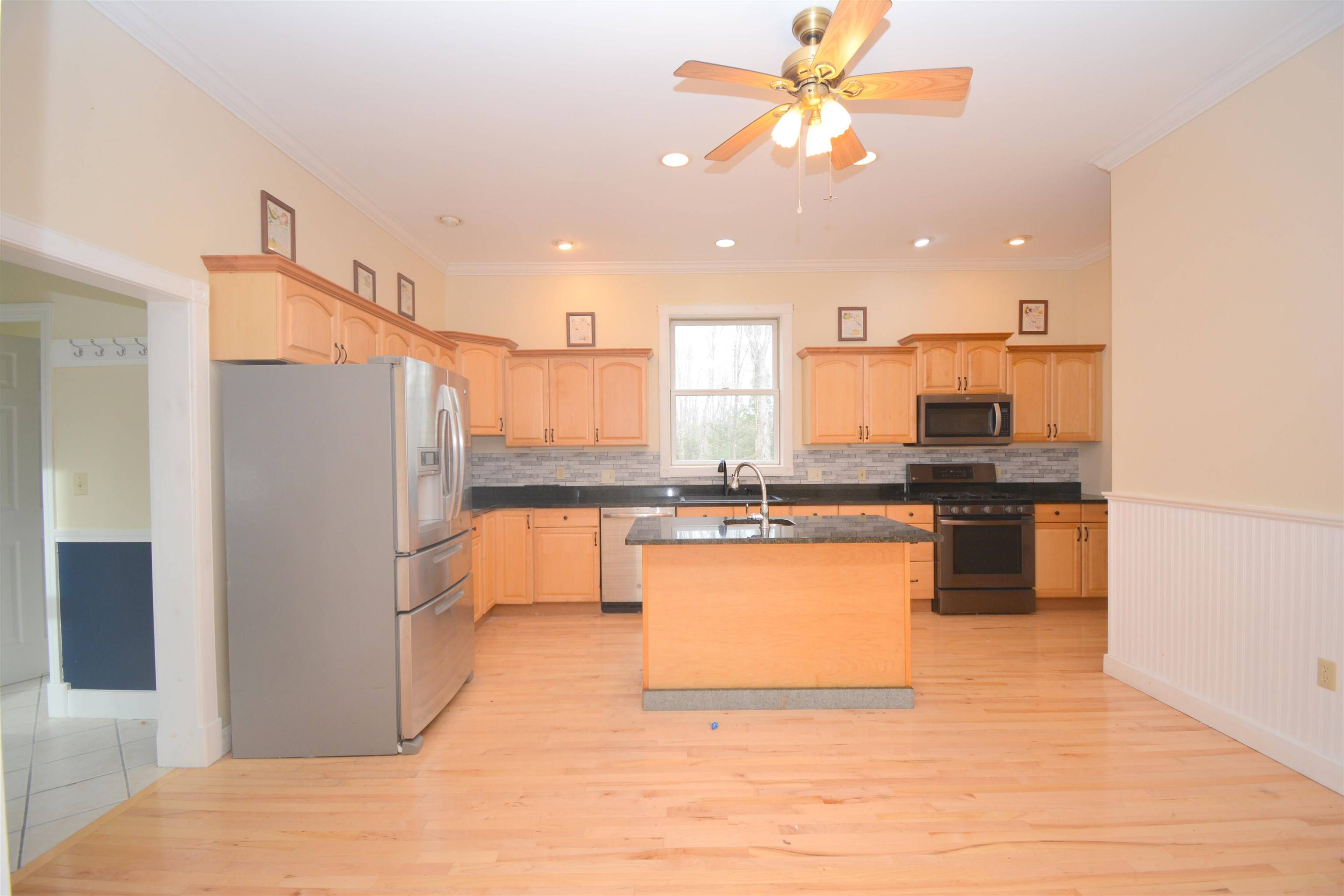 Springfield, NH 03284,11 Crestbrook PL