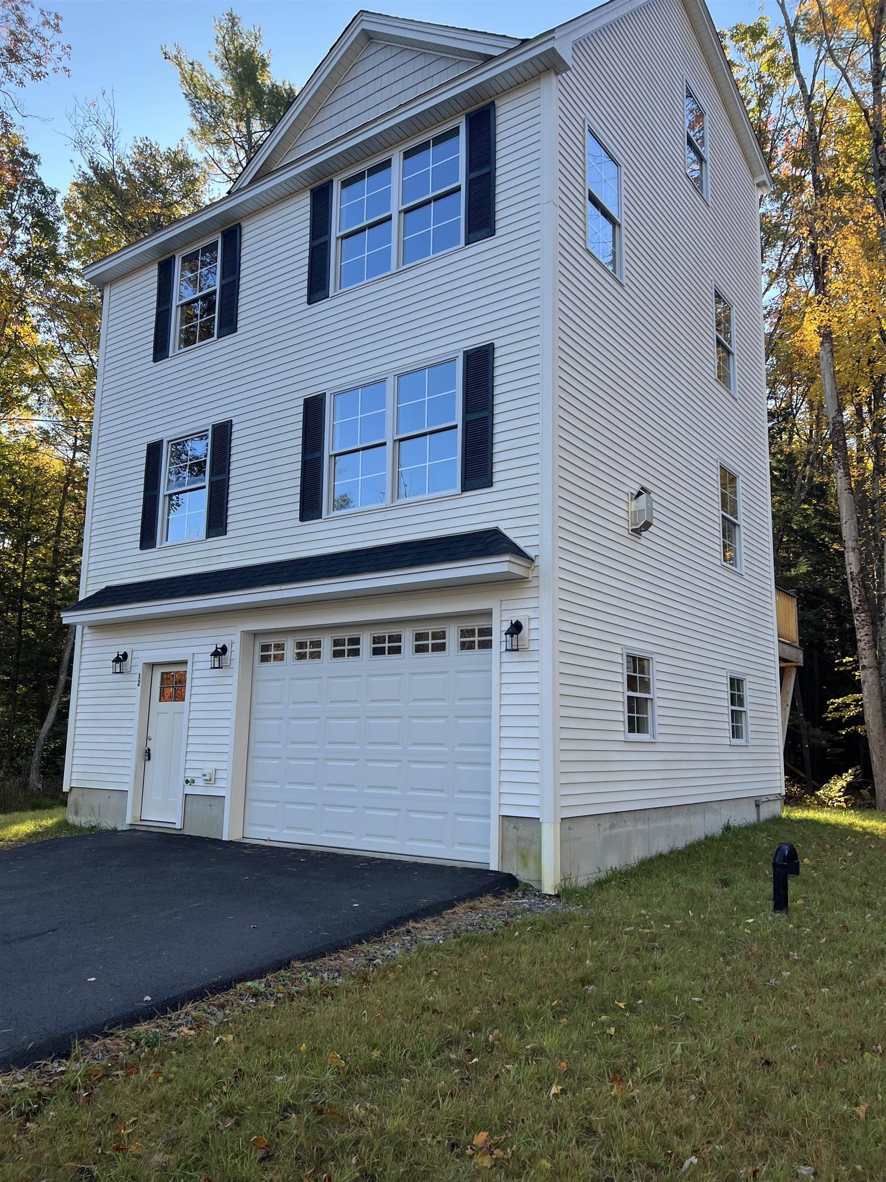 Merrimack, NH 03054,12 Carrie DR