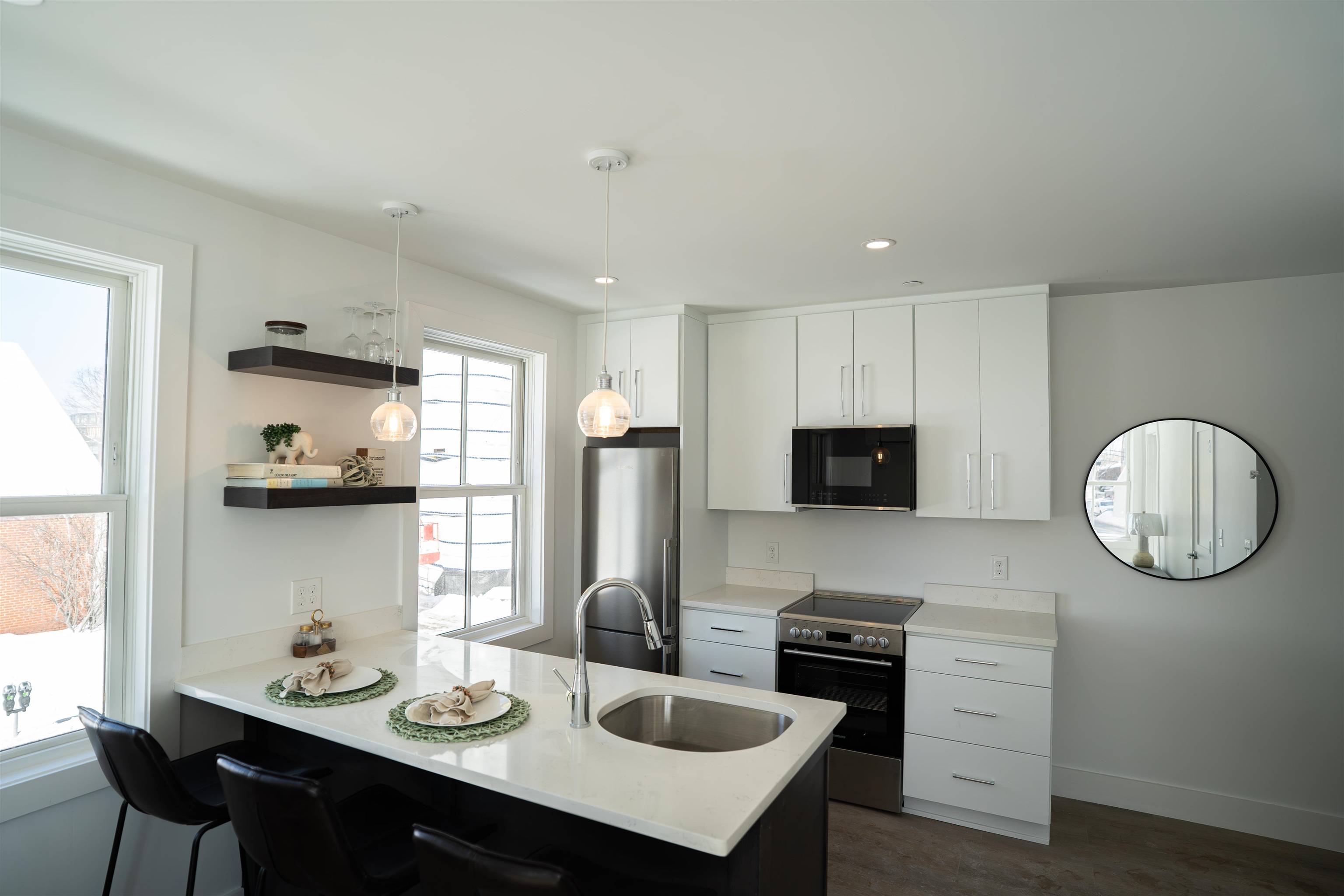 Portsmouth, NH 03801,238 Deer ST #208