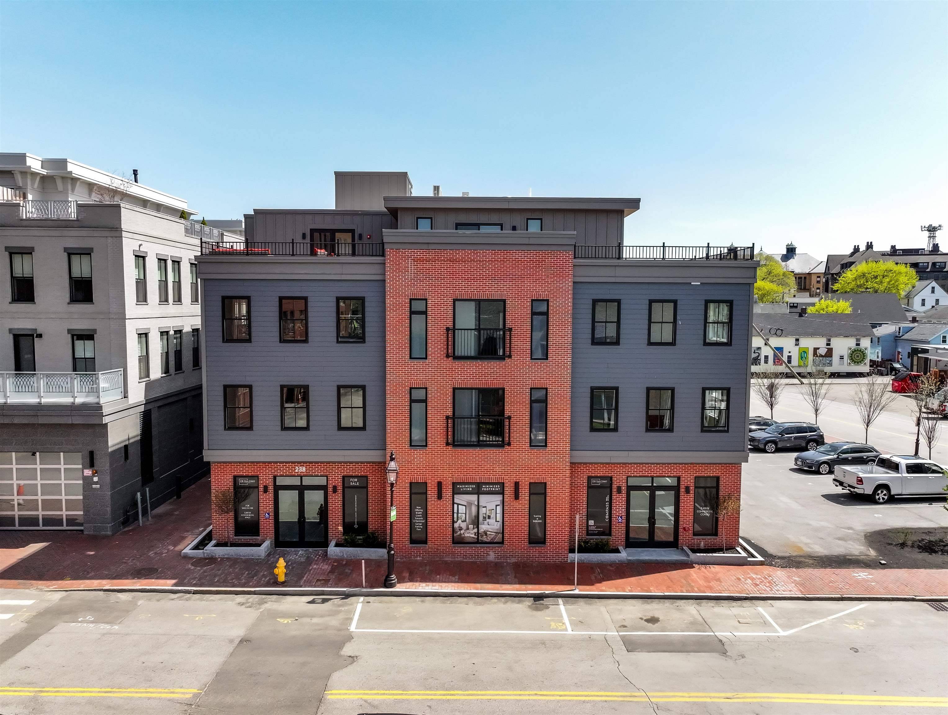 Portsmouth, NH 03801,238 Deer ST #305