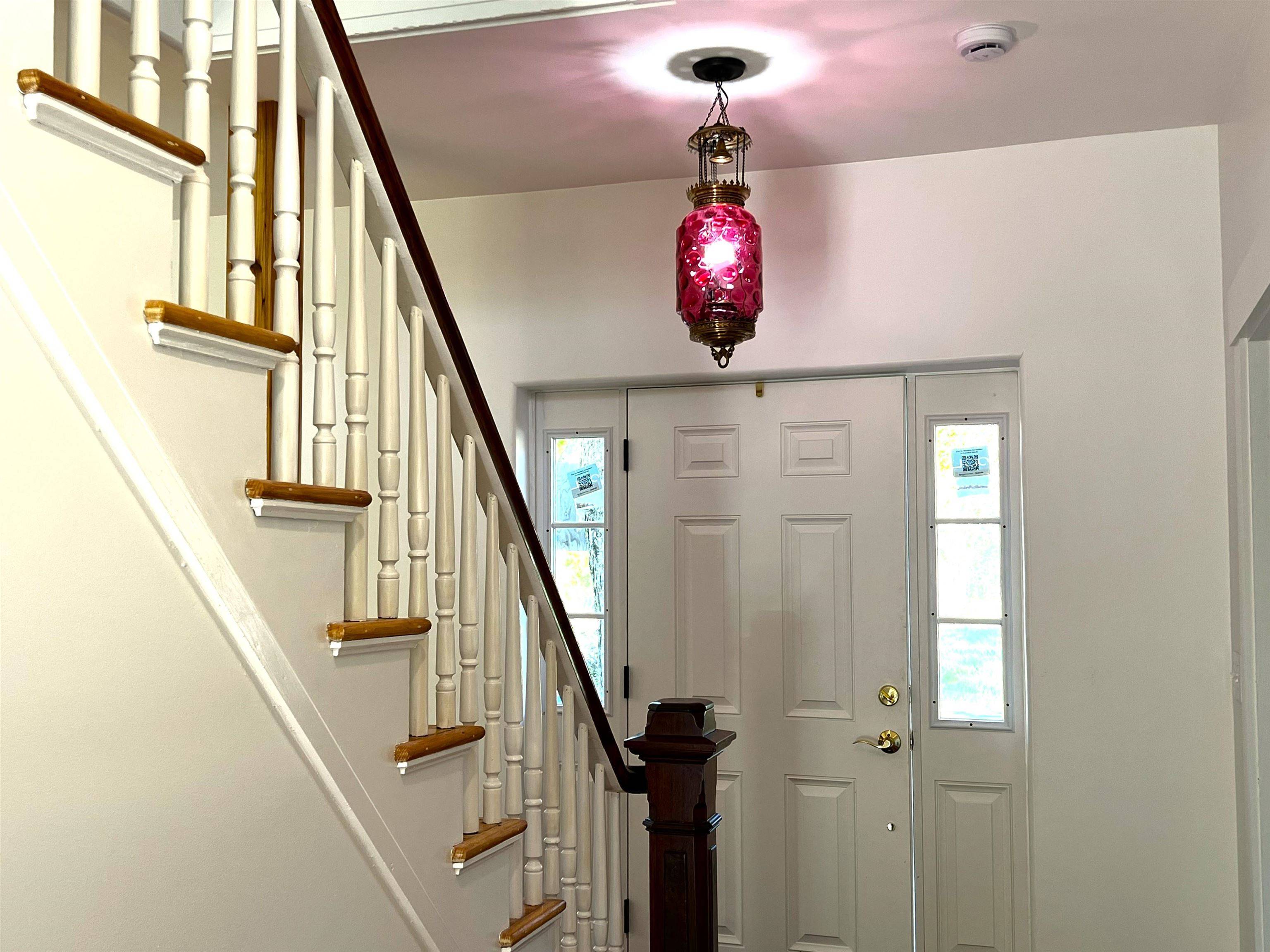 516 W Salisbury RD Salisbury, NH 03268