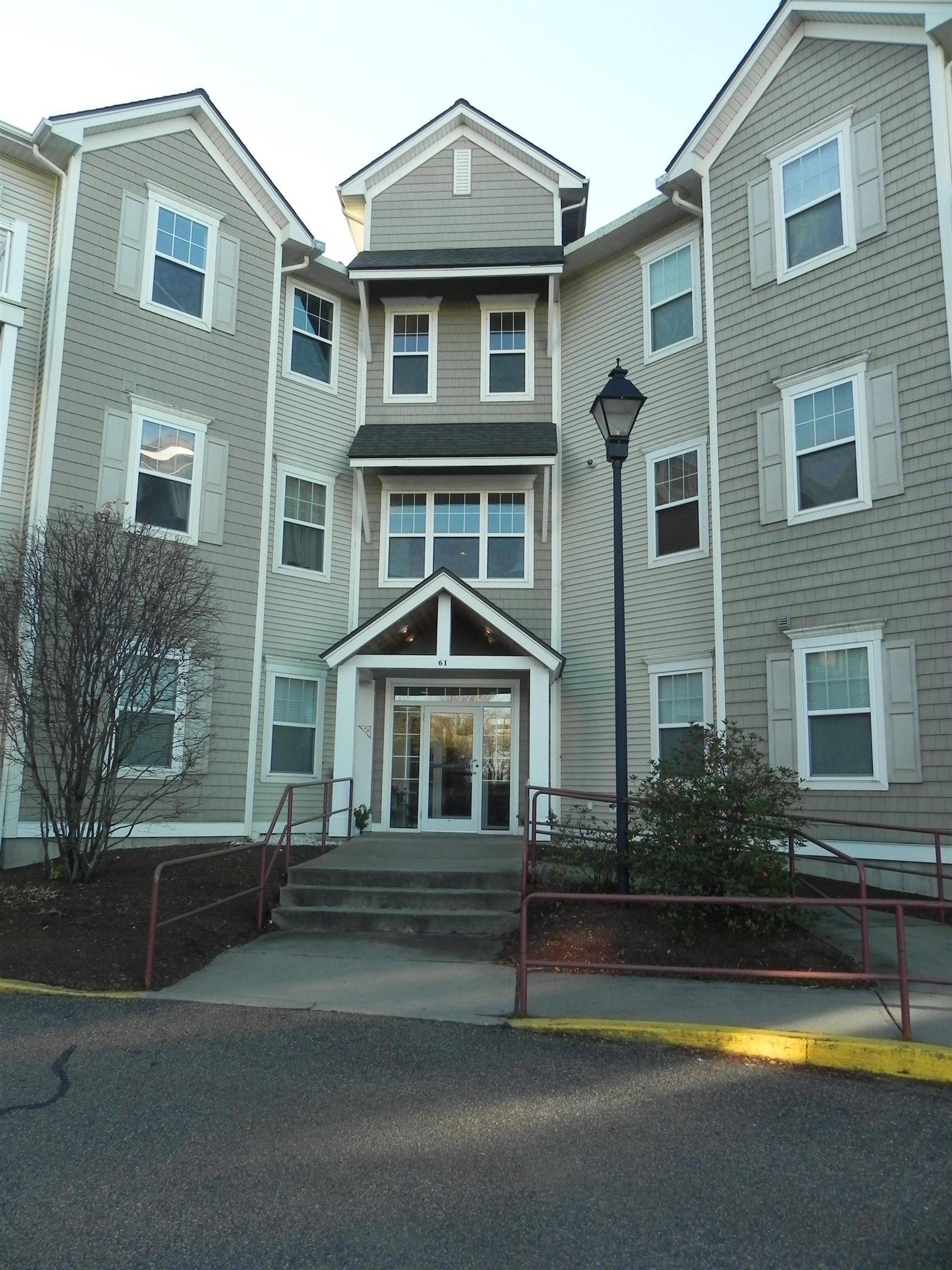 Essex Junction, VT 05452,61 Pearl ST #19