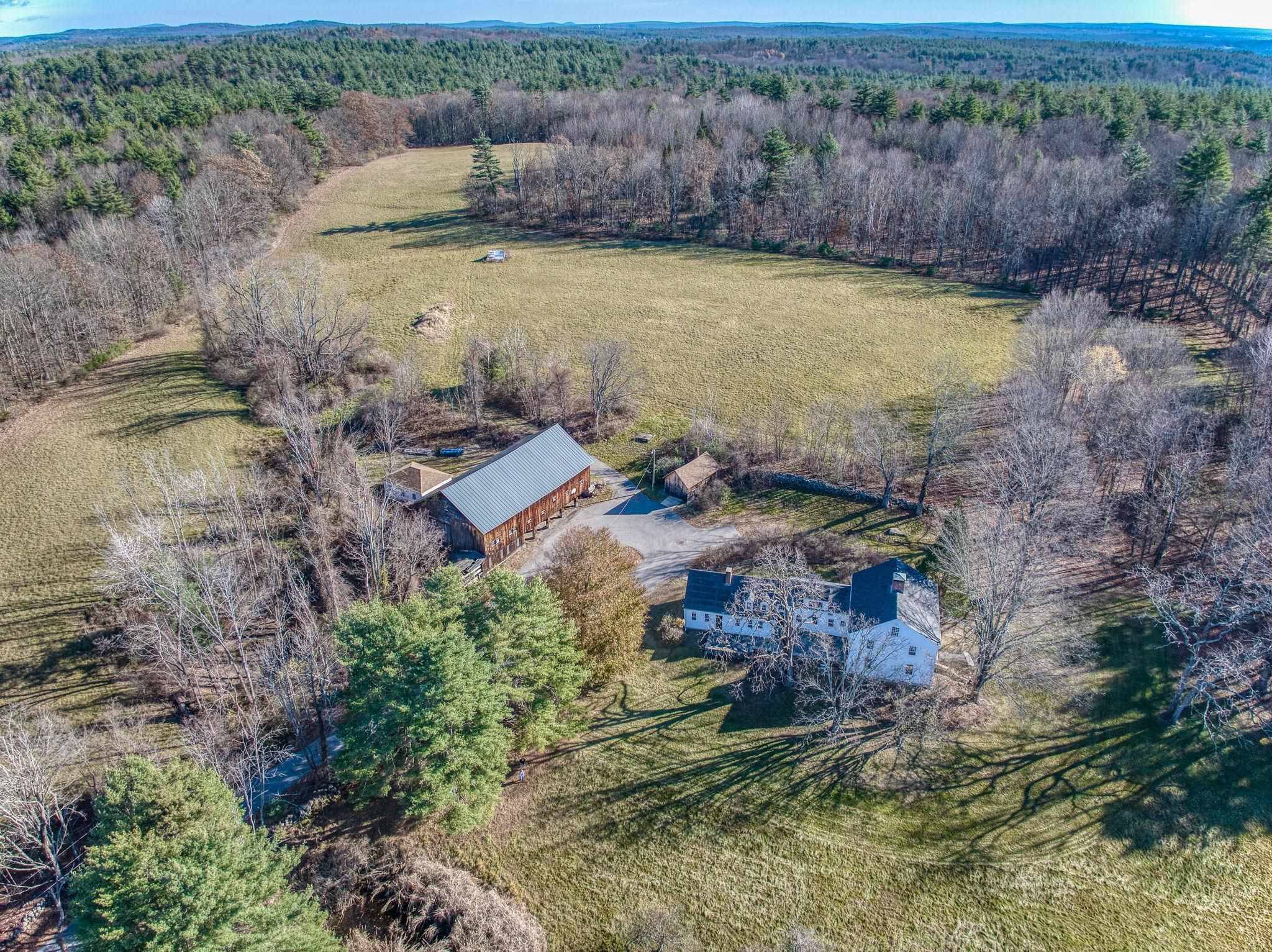Goffstown, NH 03045,88 Saunders RD
