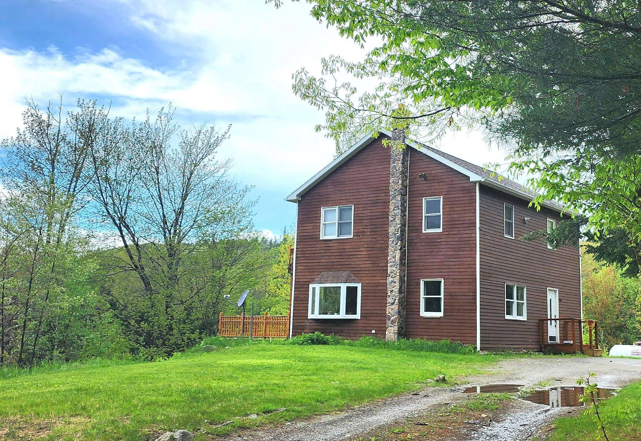 Dalton, NH 03598,958 Faraway RD