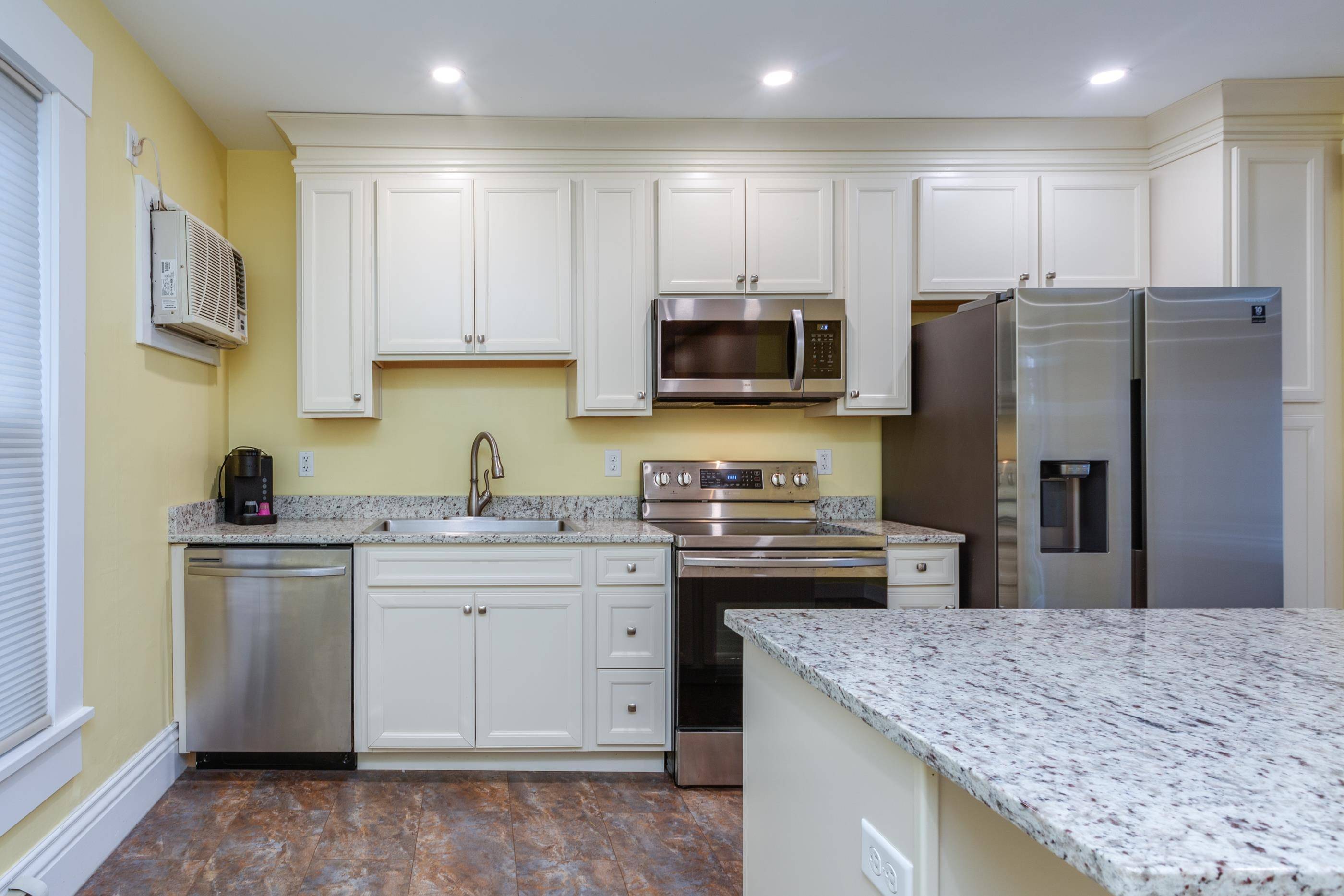Concord, NH 03301,8 Perley ST