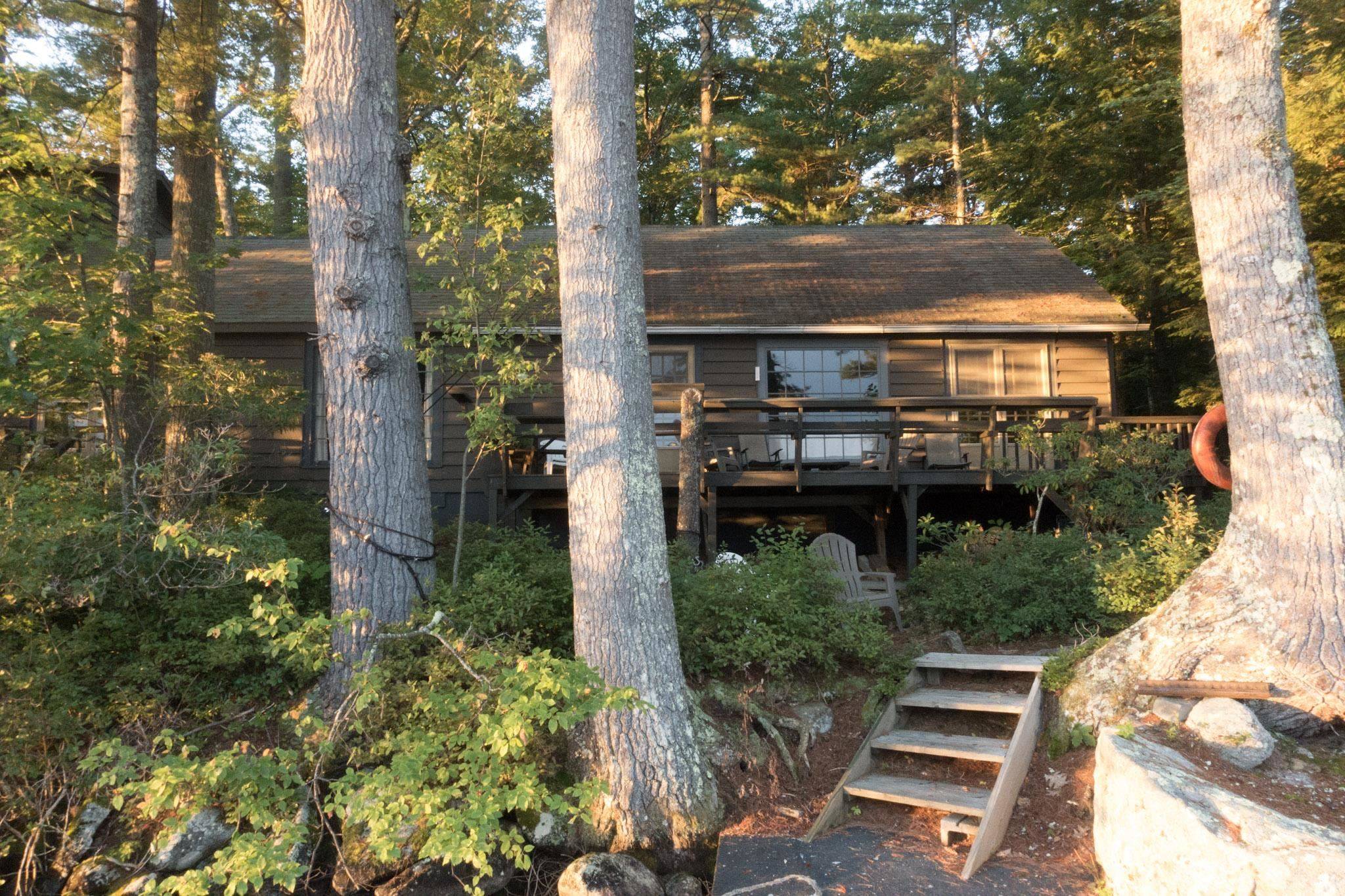 Holderness, NH 03245,98 Allen WAY