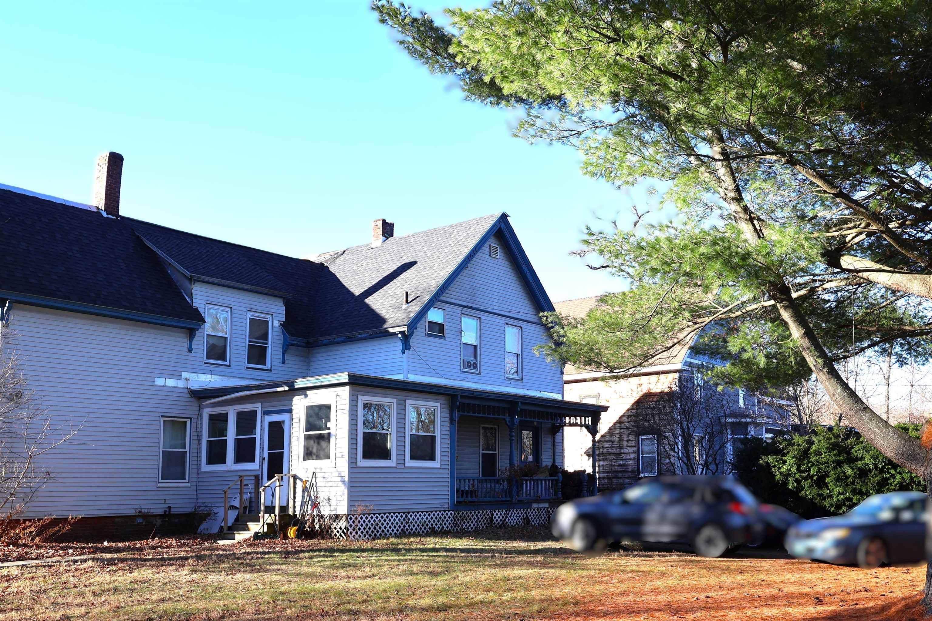 Hartford, VT 05001,13 Hawthorn ST