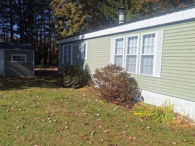 Goffstown, NH 03045,72 Country WAY