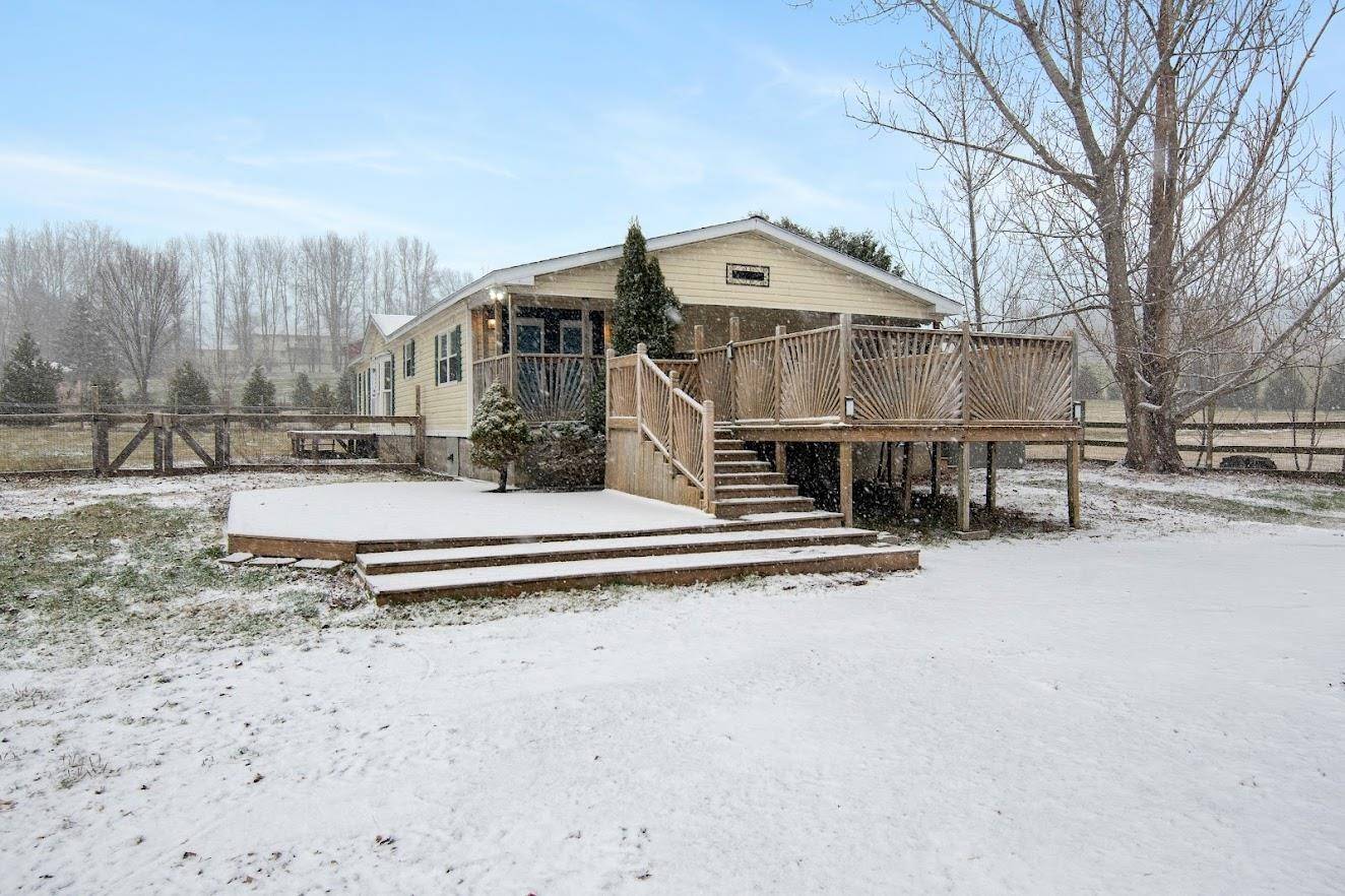 Ferrisburgh, VT 05491,1221 Monkton RD