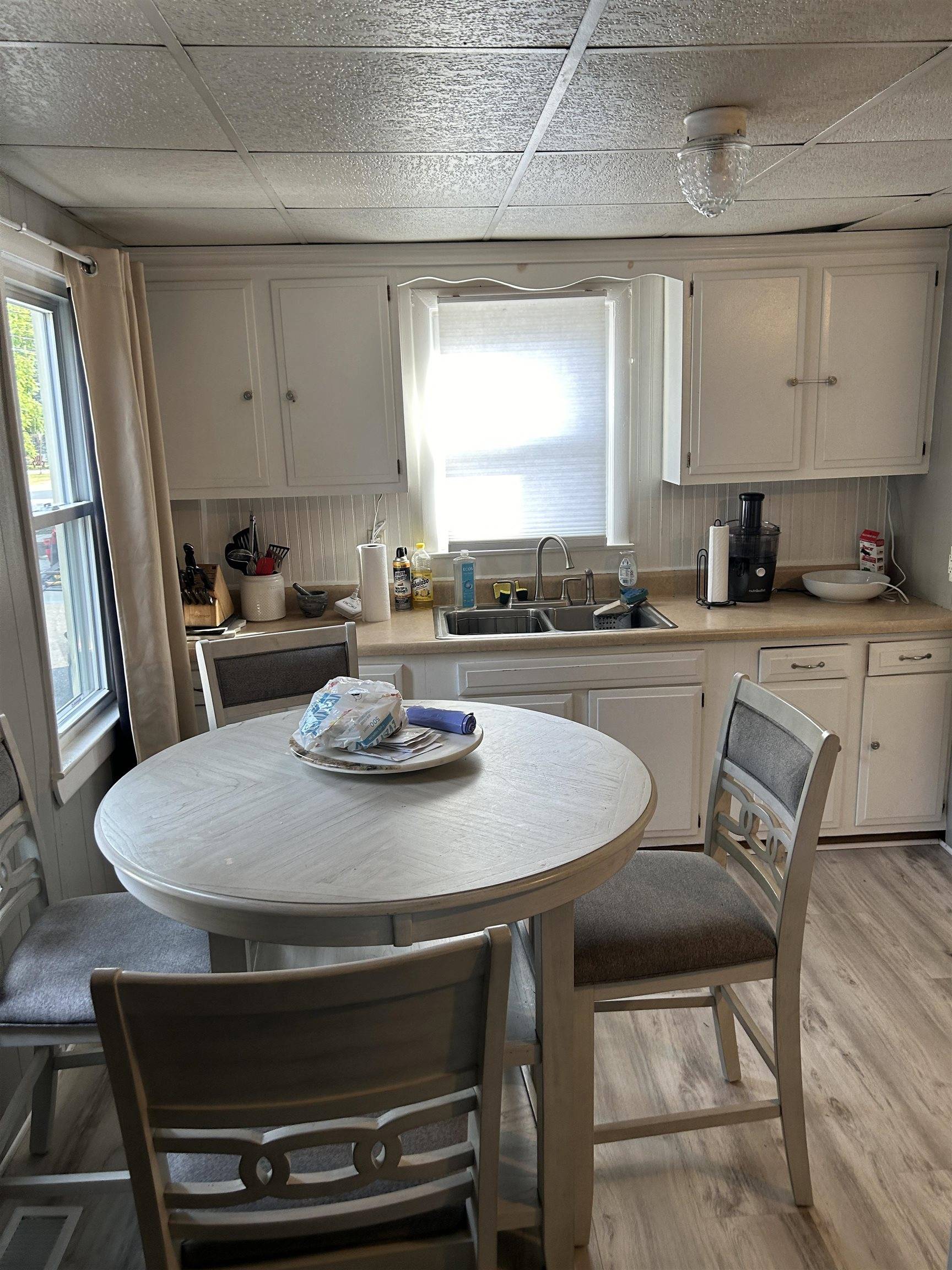Derry, NH 03038,20 Aiken ST