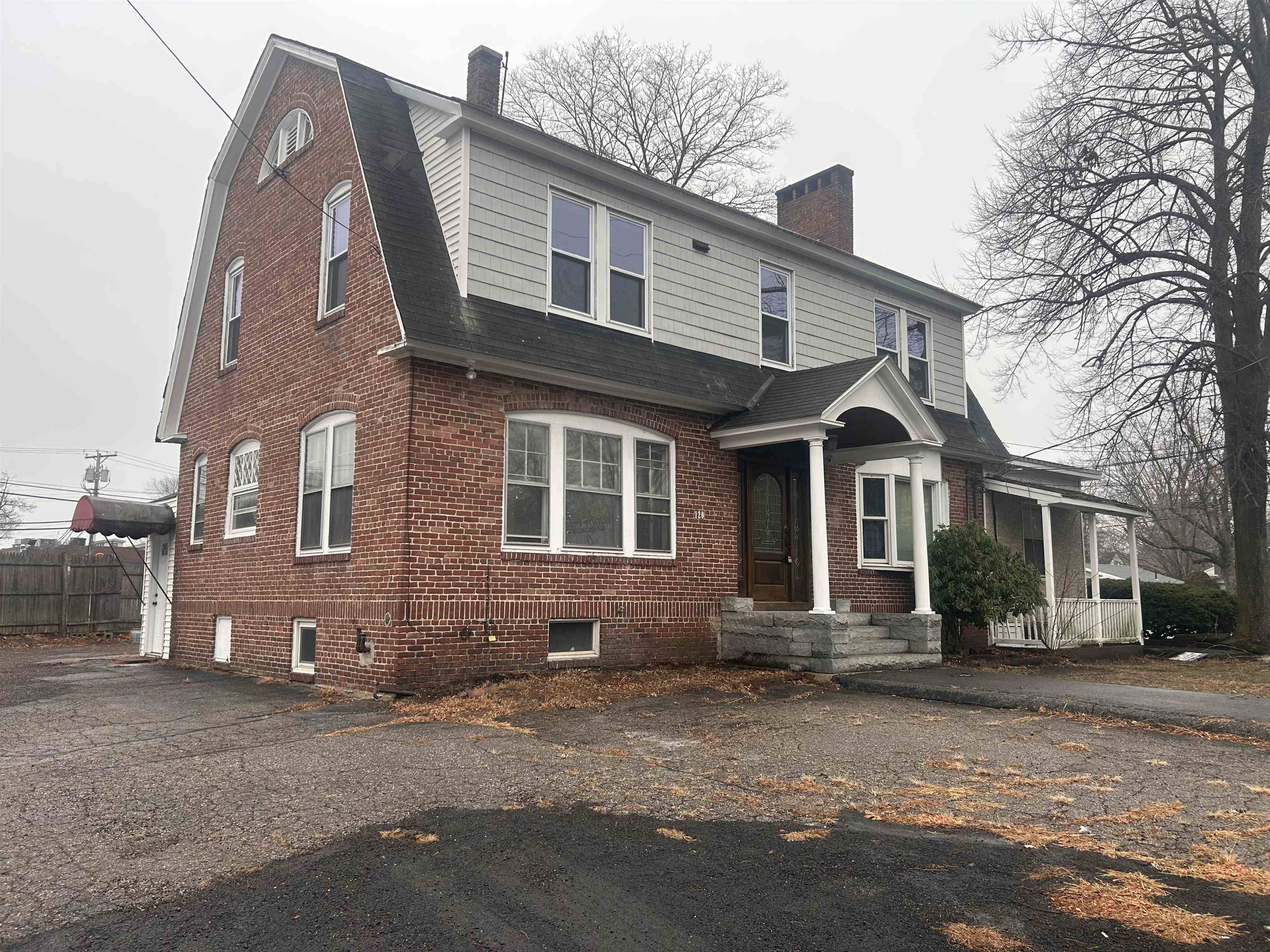 Nashua, NH 03064,120 Amherst ST #L
