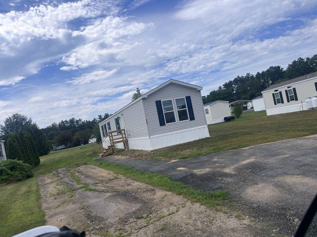 Belmont, NH 03220,101 Scenic DR