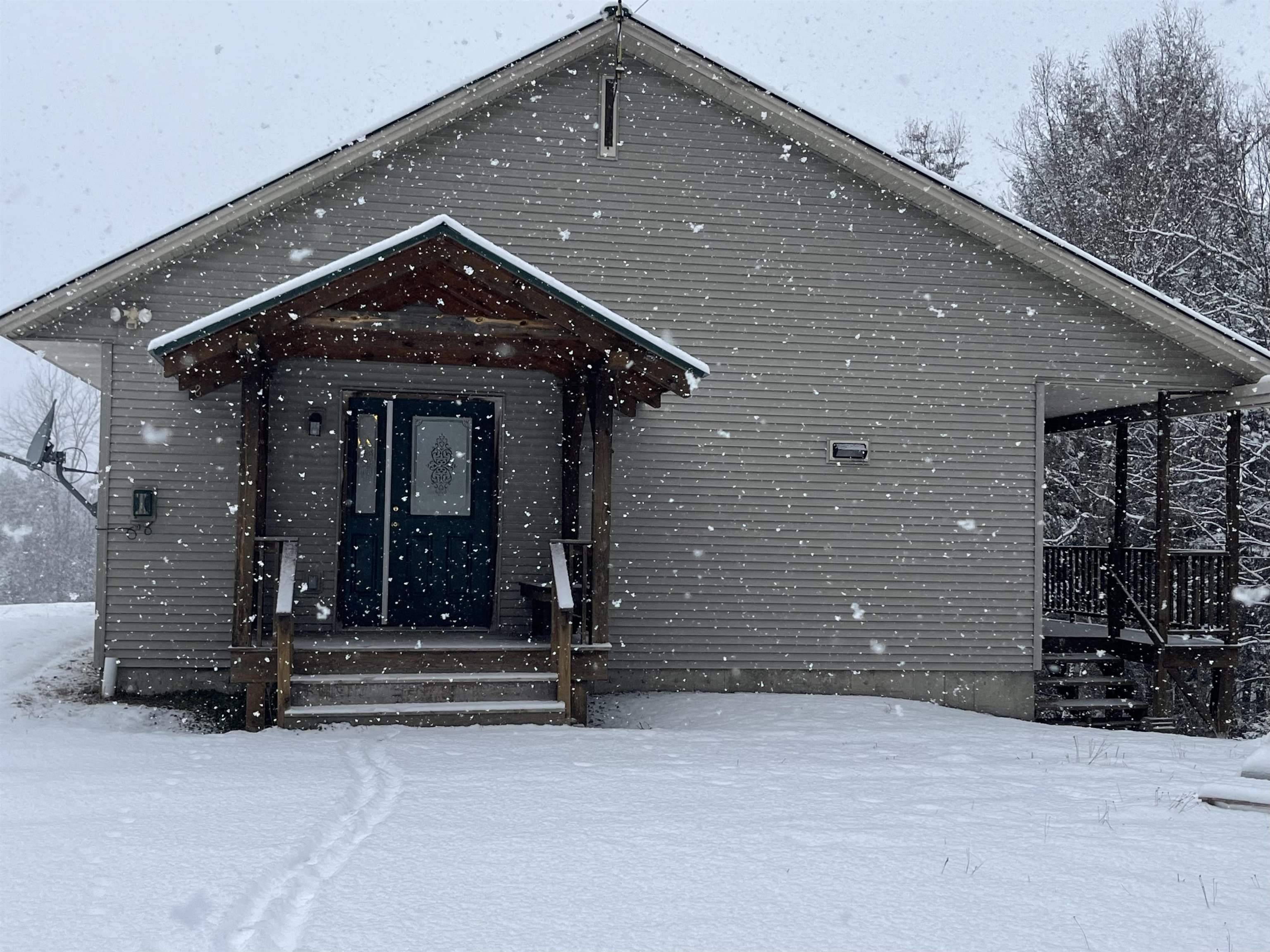 Cambridge, VT 05444,22 Brewster Ridge RD