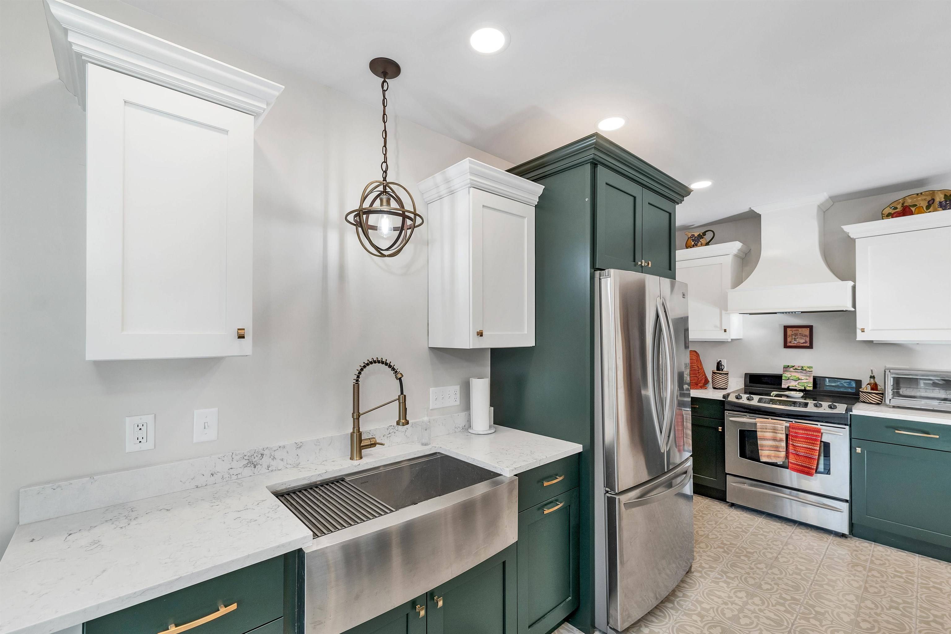 Claremont, NH 03743,3 Fisher PL
