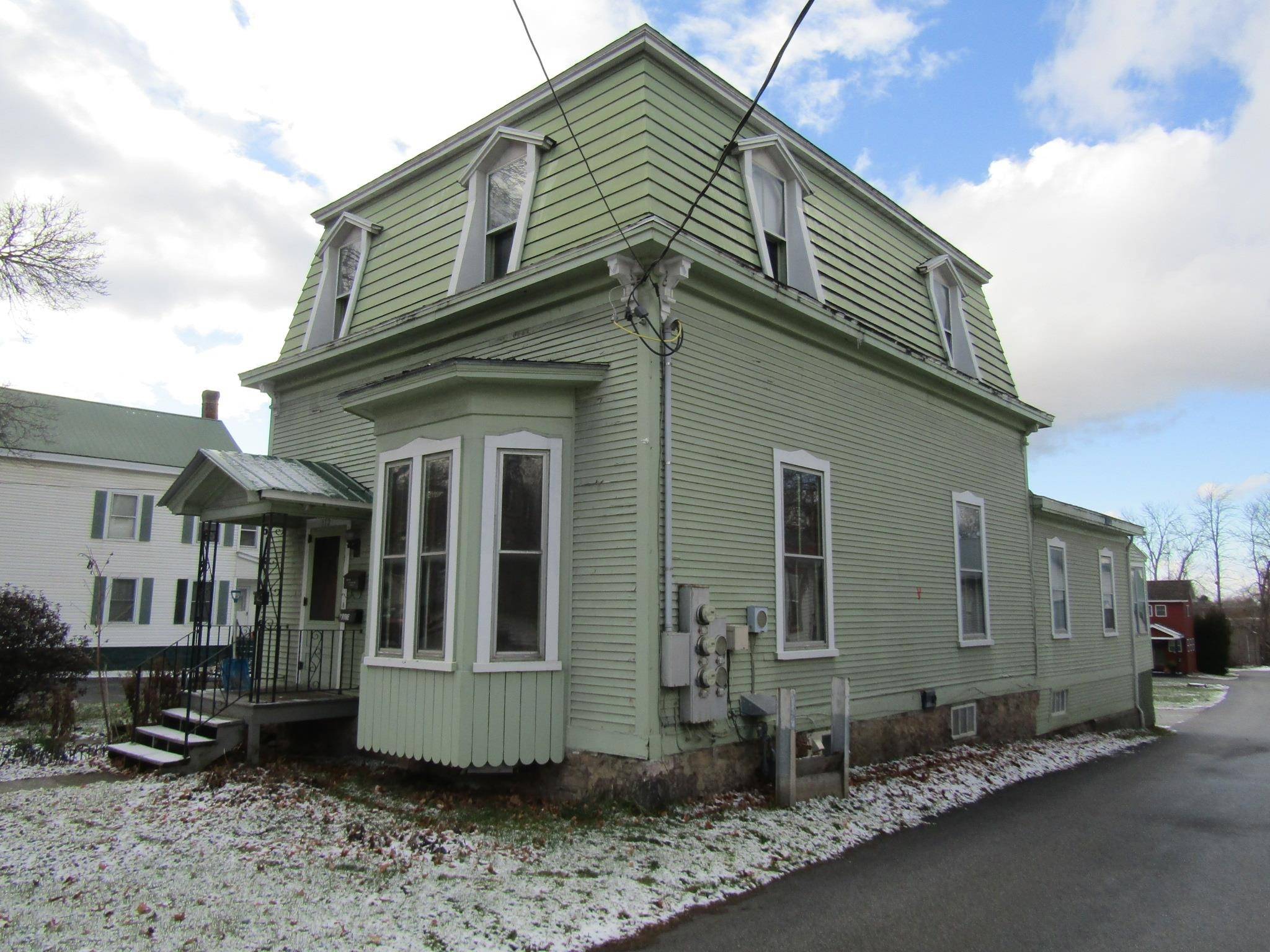 St. Albans City, VT 05478,112 South Main ST
