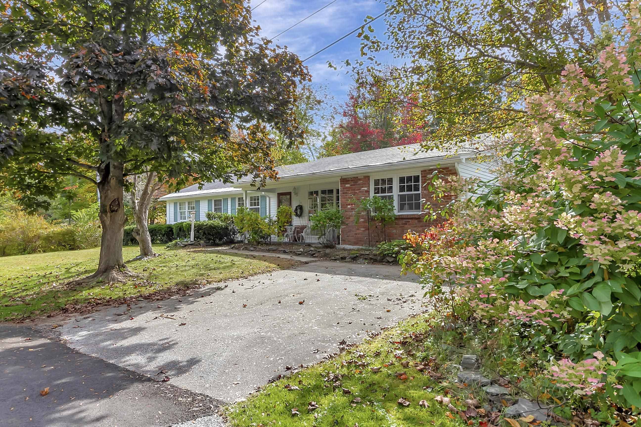 Rutland Town, VT 05701,392 Karen DR