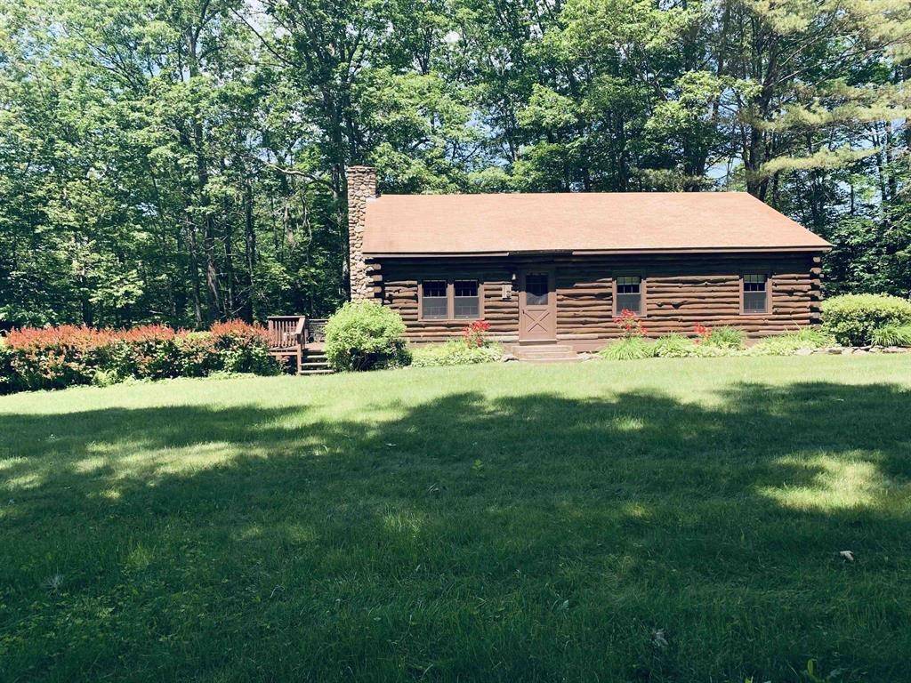 Hebron, NH 03241,452 North Shore RD