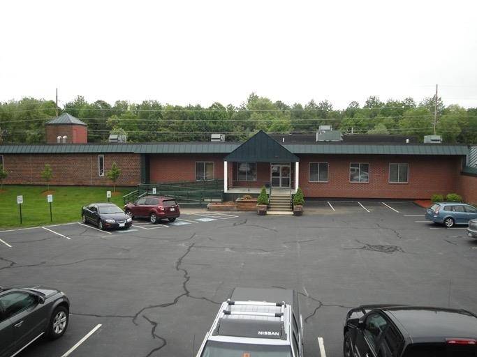 Bedford, NH 03110,21 Commerce Park North ST