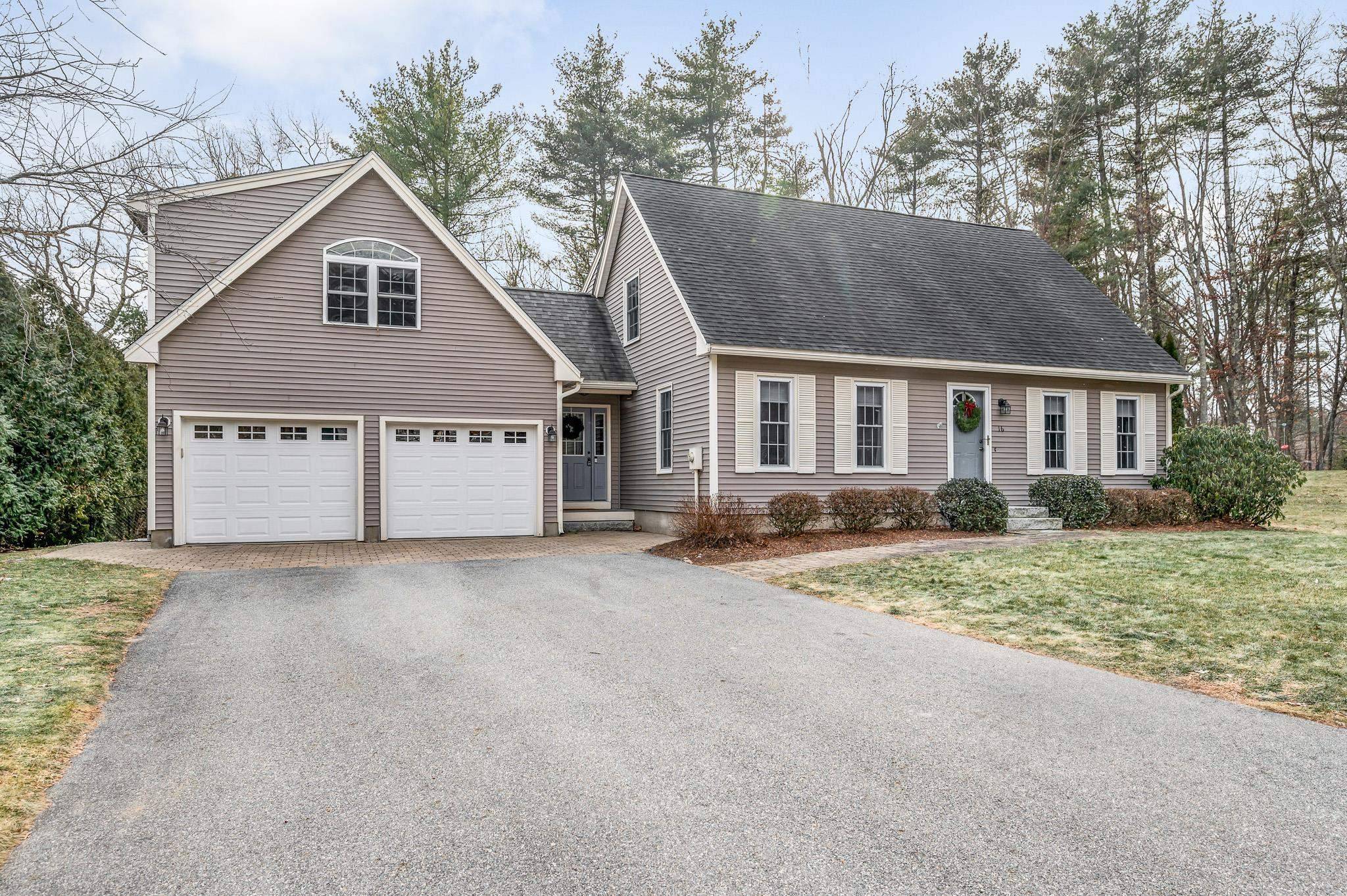 Merrimack, NH 03054,16 Juniper WAY