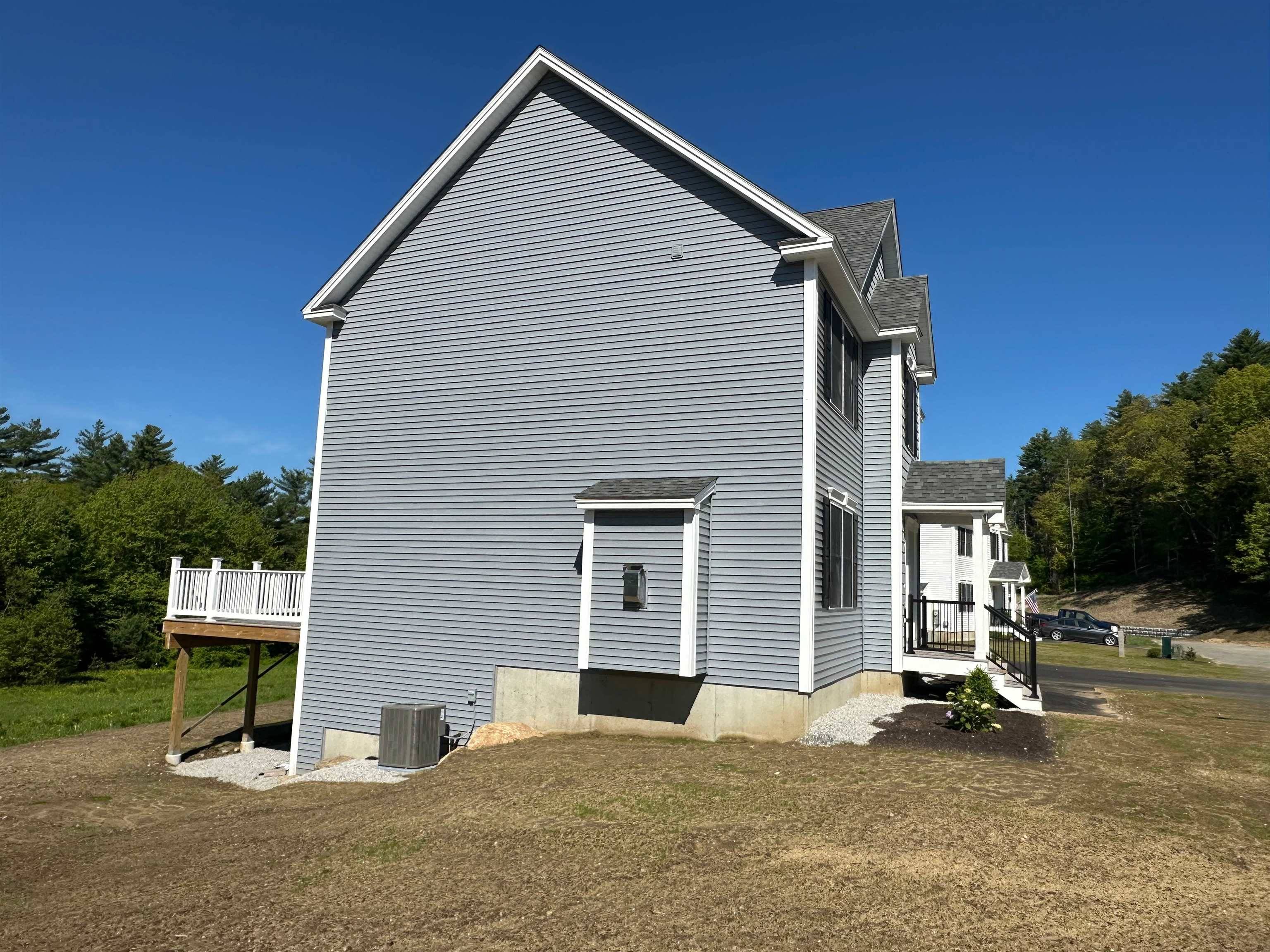 Concord, NH 03301,9 Shelburne LN