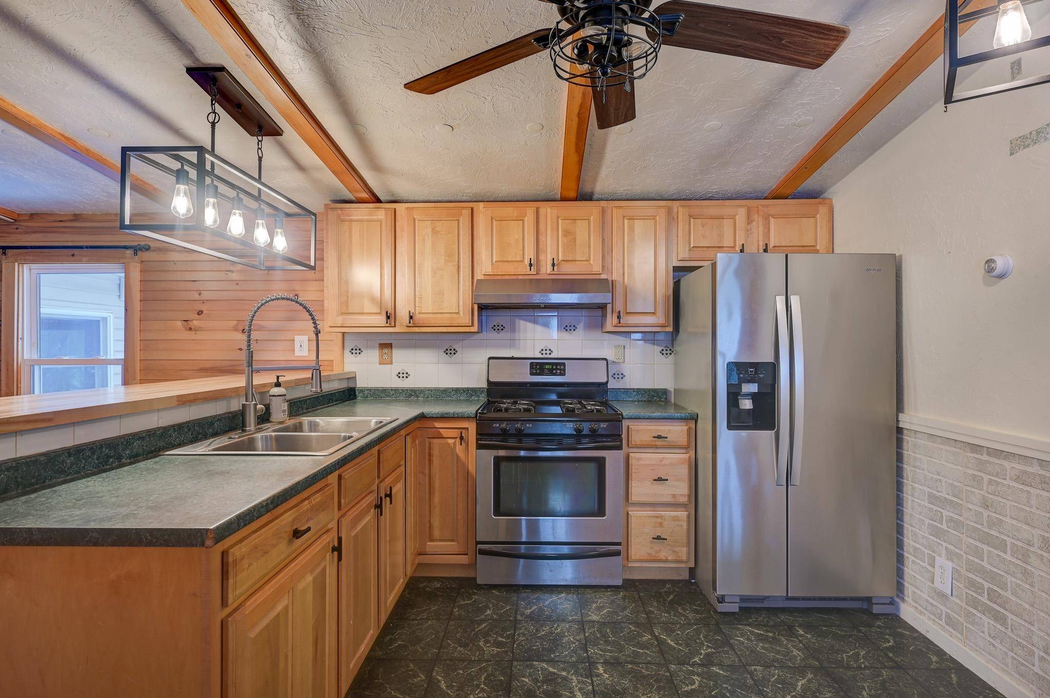 Conway, NH 03818,331 Lamplighter DR