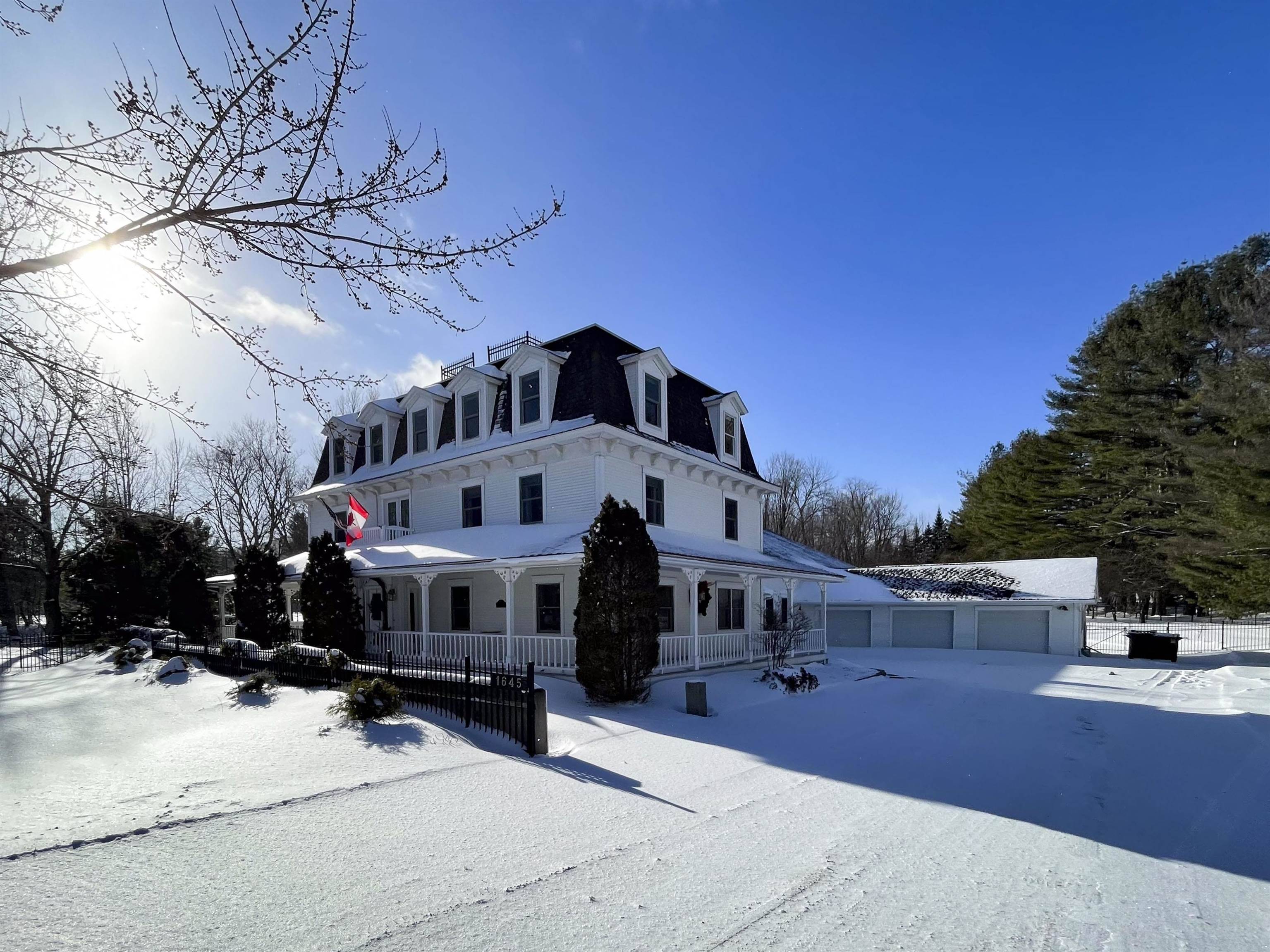 Jay, VT 05859-9403,1645 Cross RD
