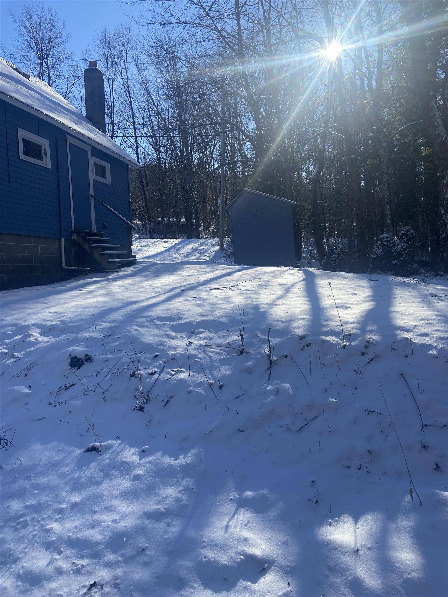 Gilsum, NH 03448,23 Riverside RD
