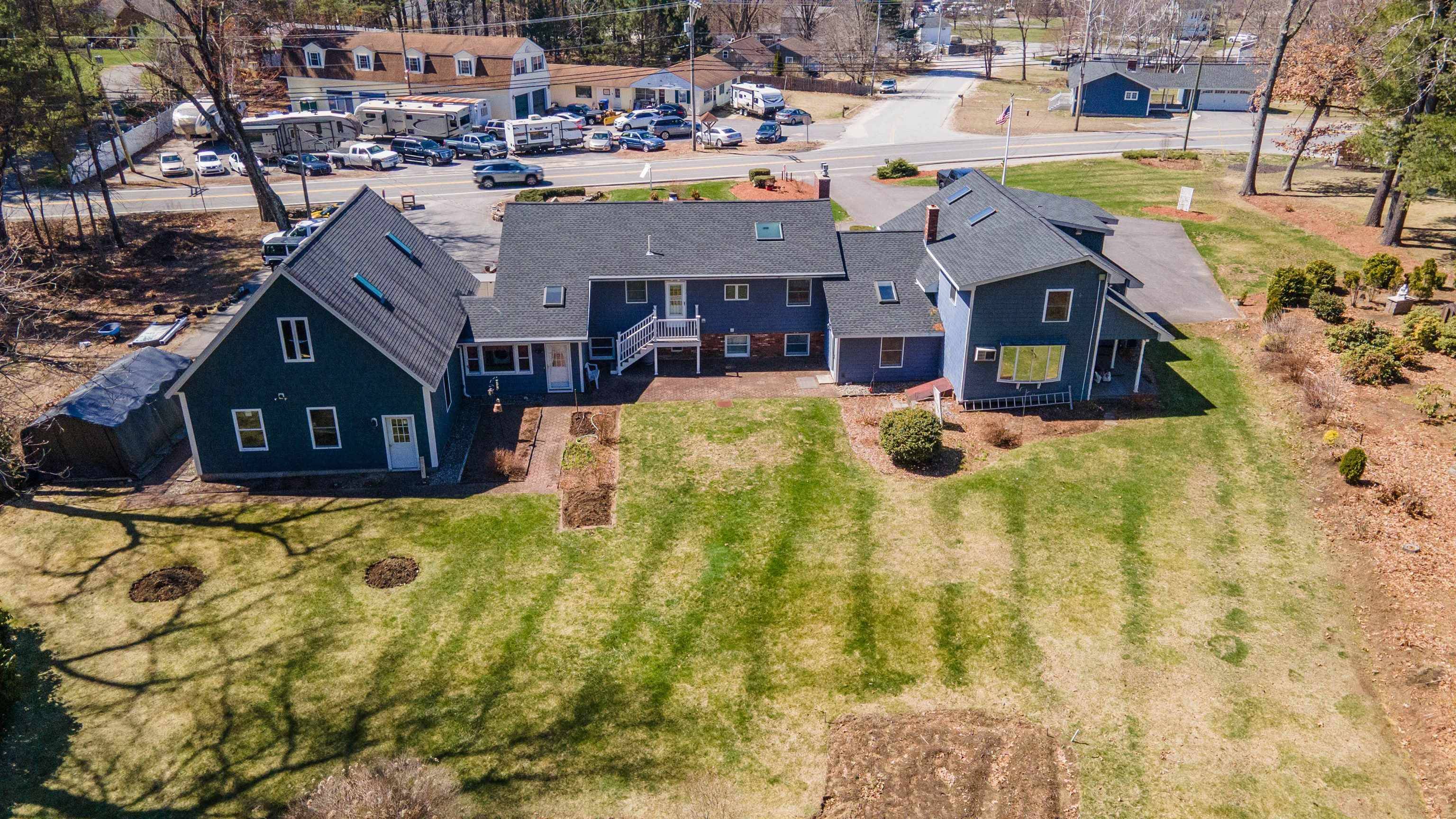 Hudson, NH 03051,12 DRACUT RD