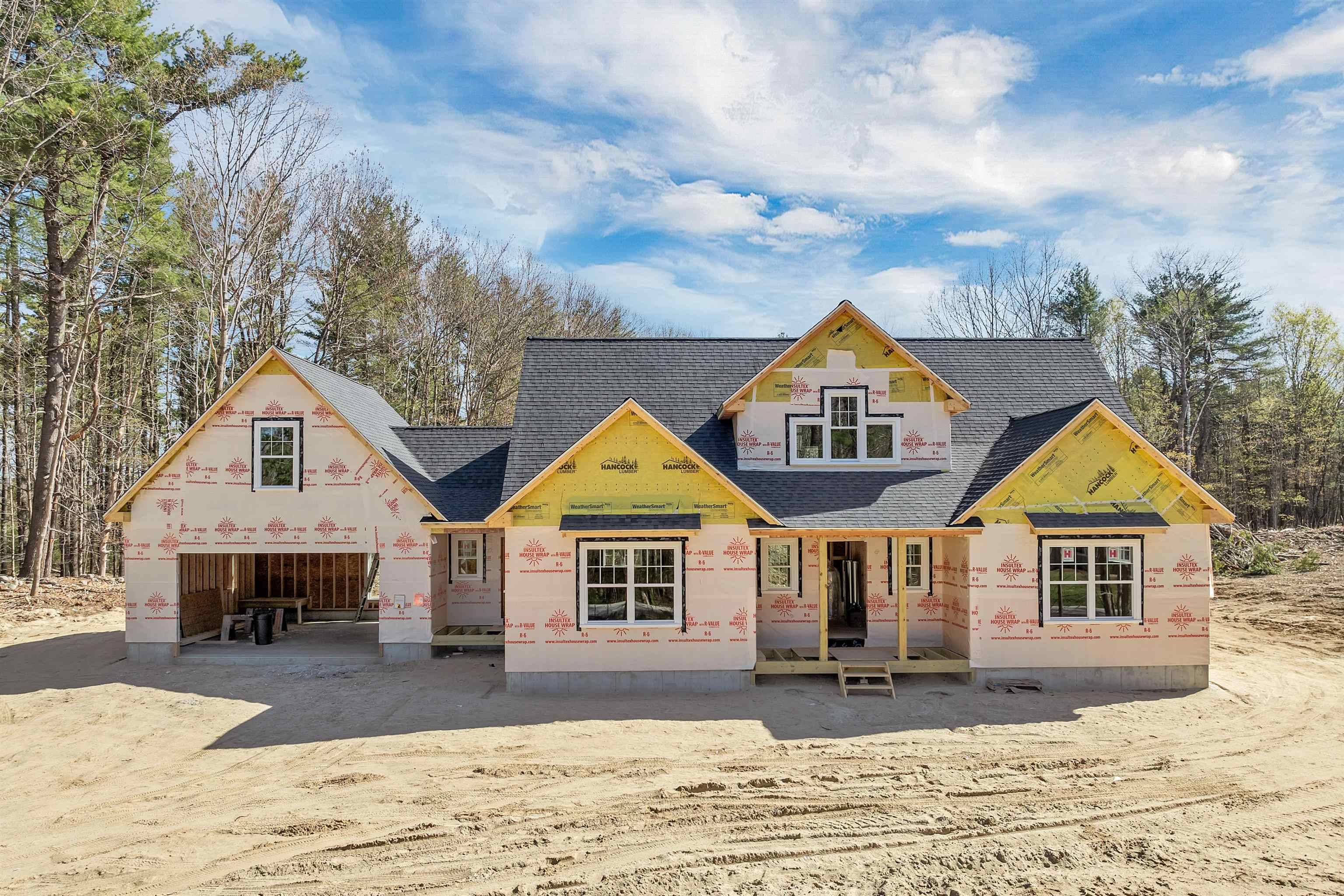 Tuftonboro, NH 03816,807 North Line RD