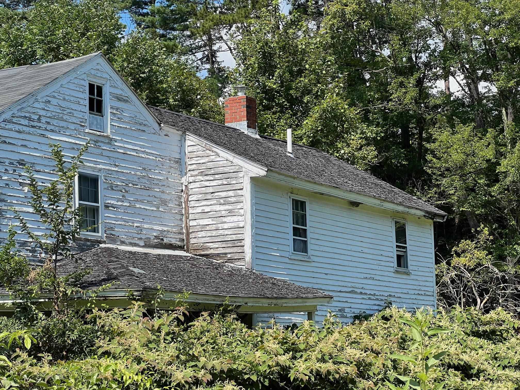 Weare, NH 03281,372 Quaker ST