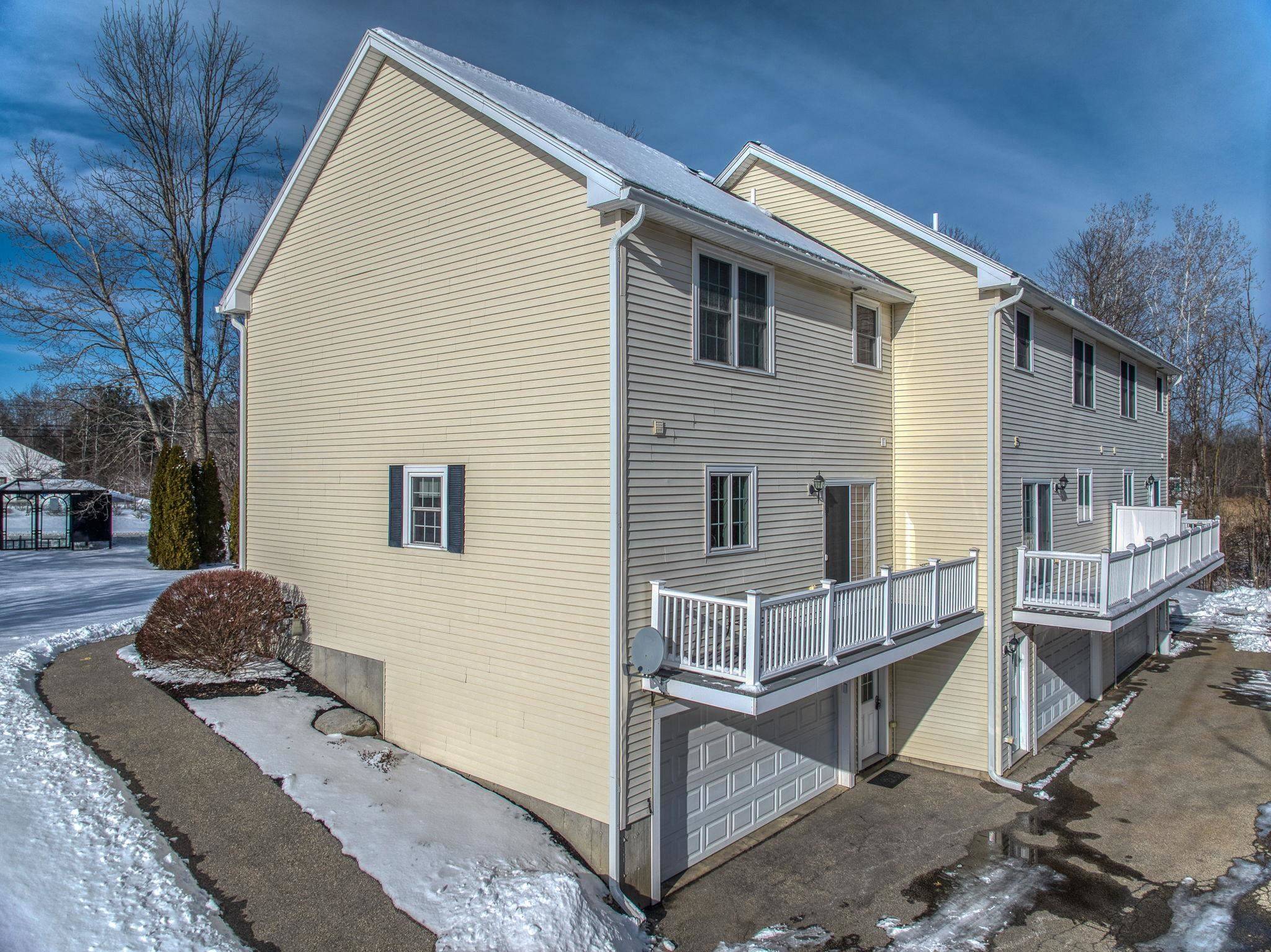Dover, NH 03820,2 Trestle WAY