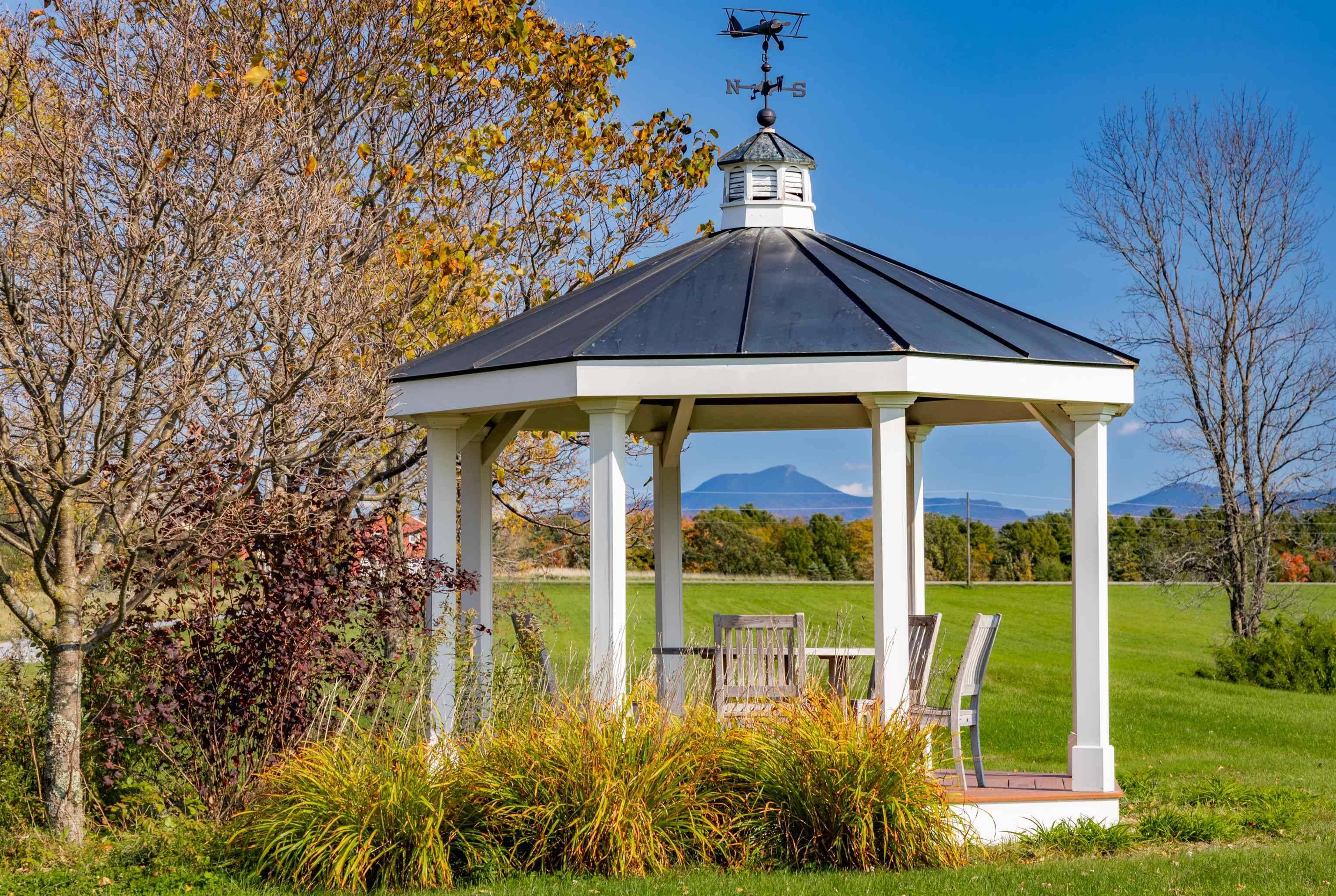 Charlotte, VT 05445,488 Guinea RD