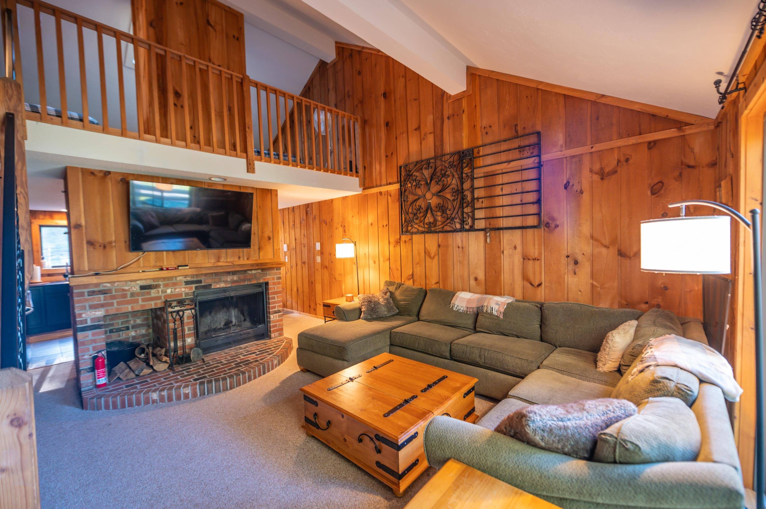 Dover, VT 05356,12E Dover Green LOOP #12E